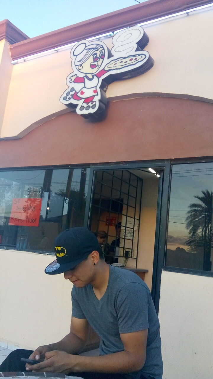 Vitos Pizza image 2