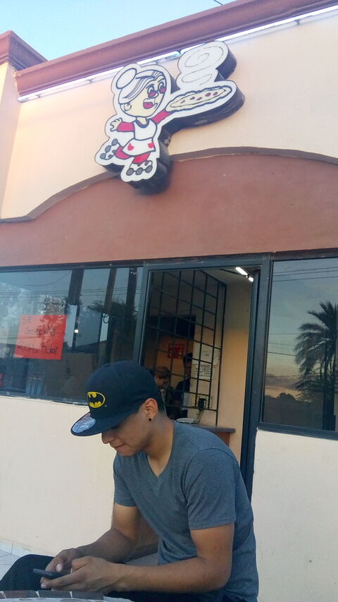 Vitos Pizza image 2