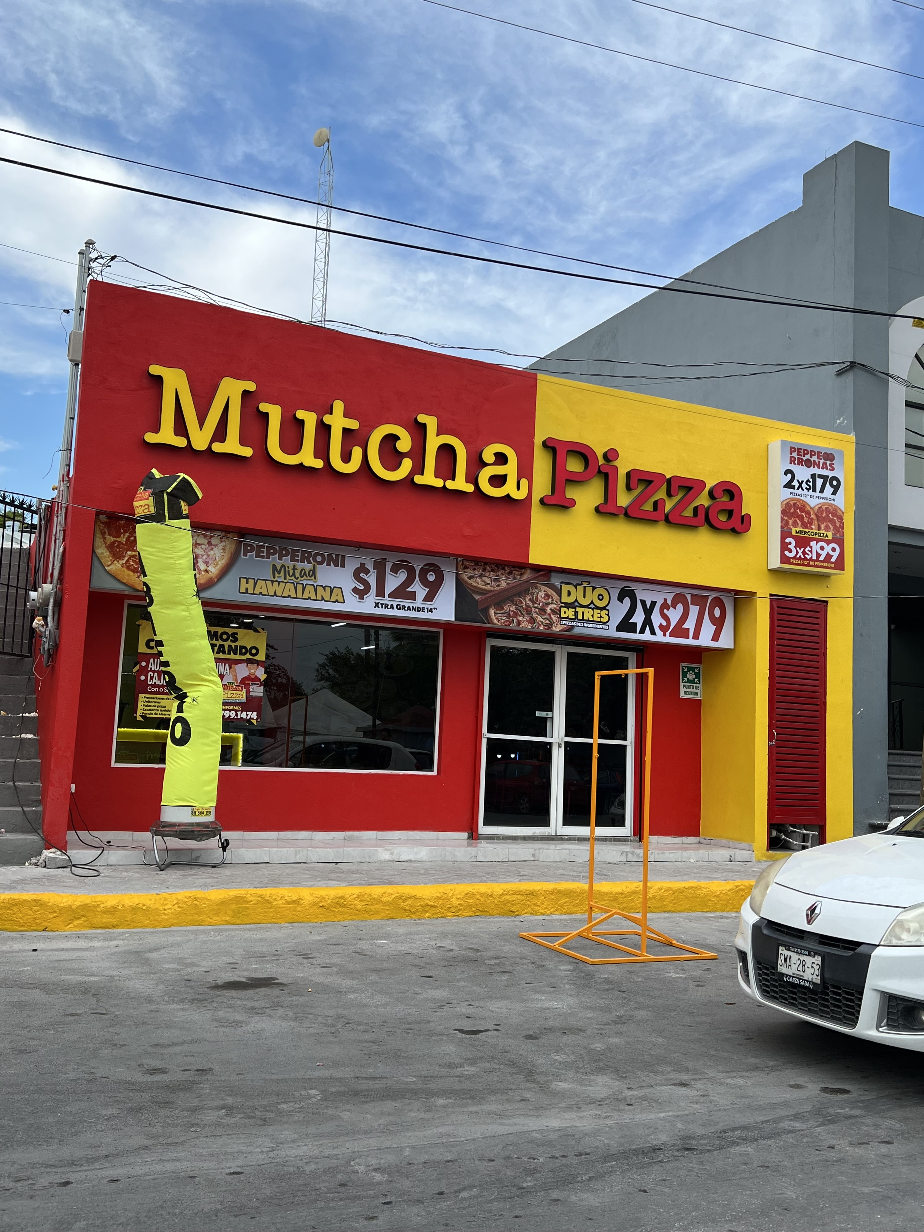 Mutcha pizza cienega de Flores image 2