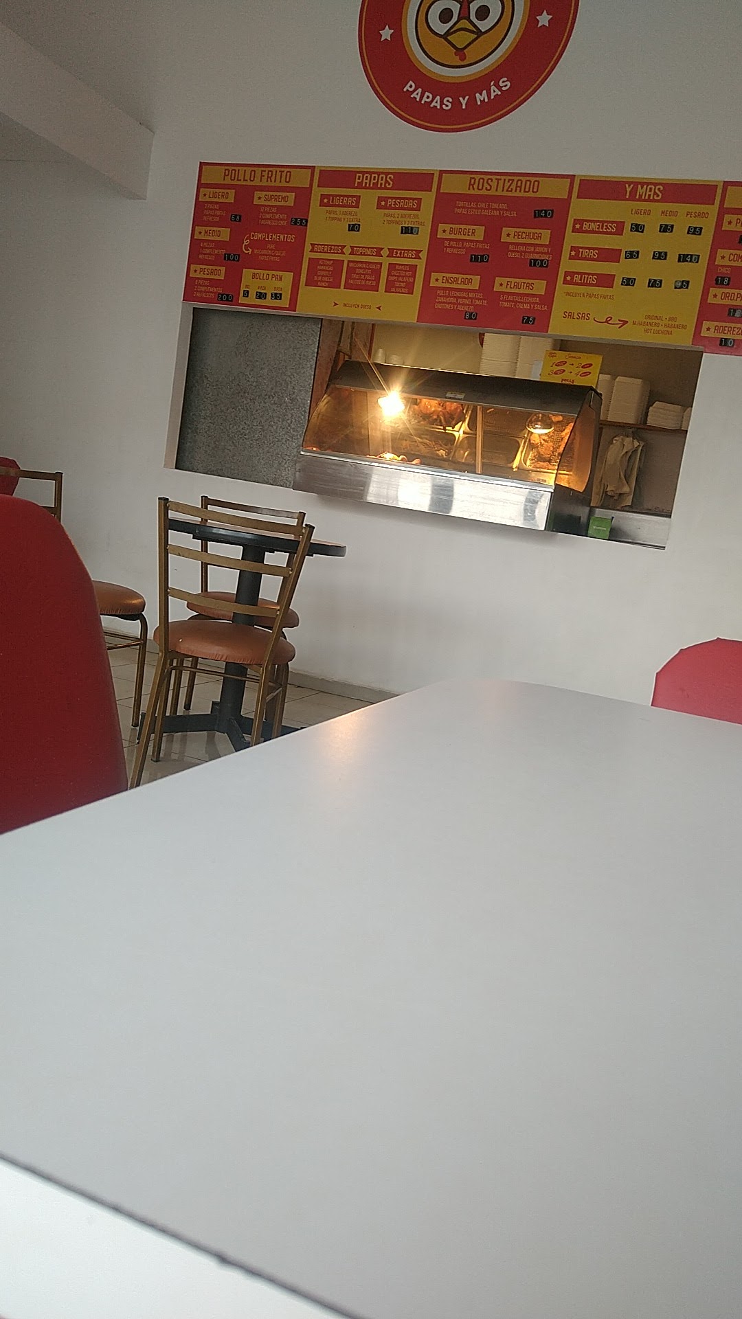 Pollo Luchón image 9