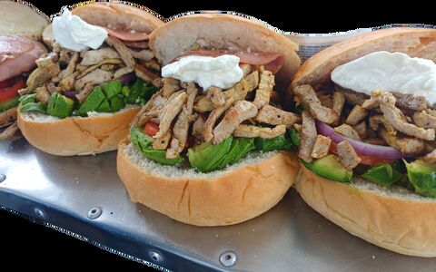 Tortas y Hamburguesas AYR image 3