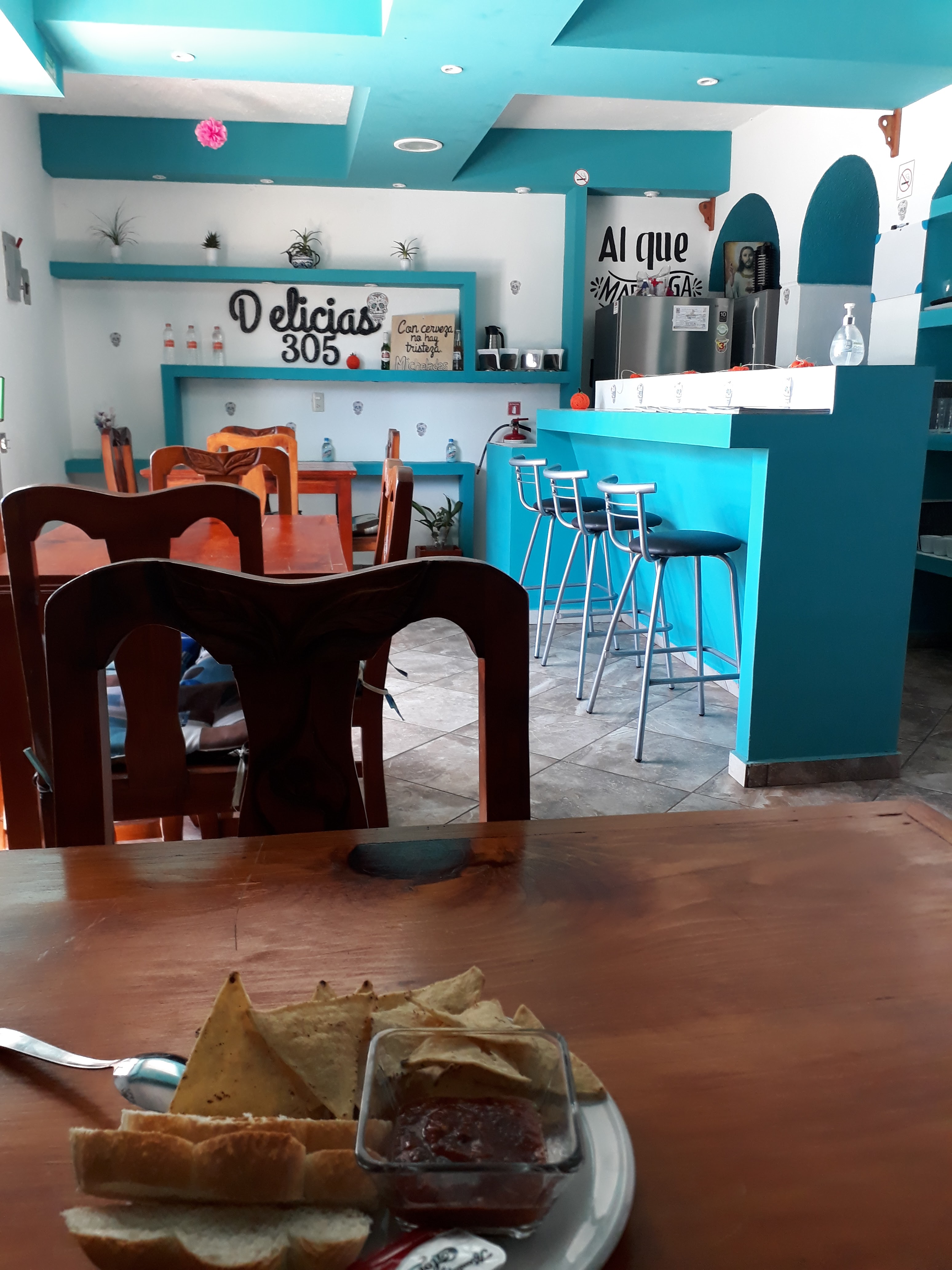 Restaurante/Cafetería Delicias 305 image 8