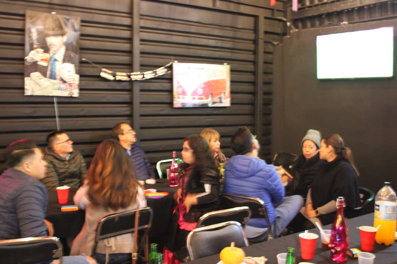 Alitas y hamburguesas BullWings image 6