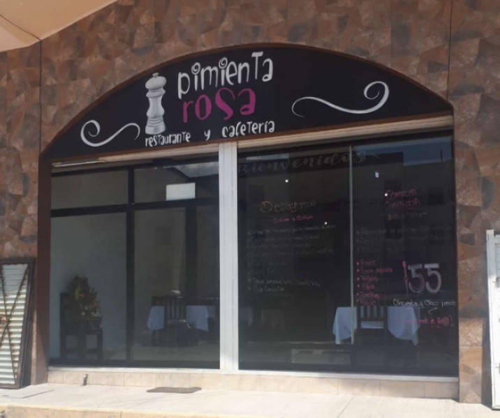 Pimienta Rosa image 1