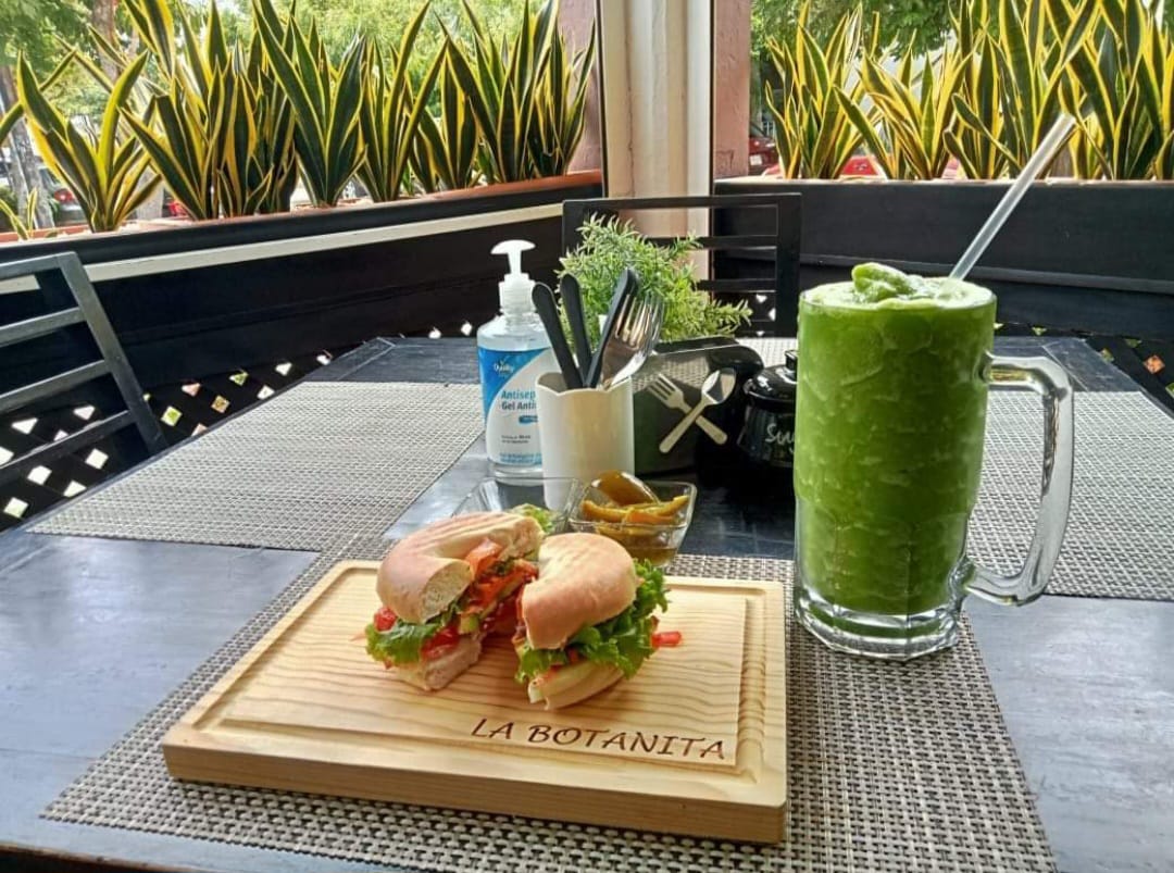 La Botanita Deli Snac Huatulco image 5