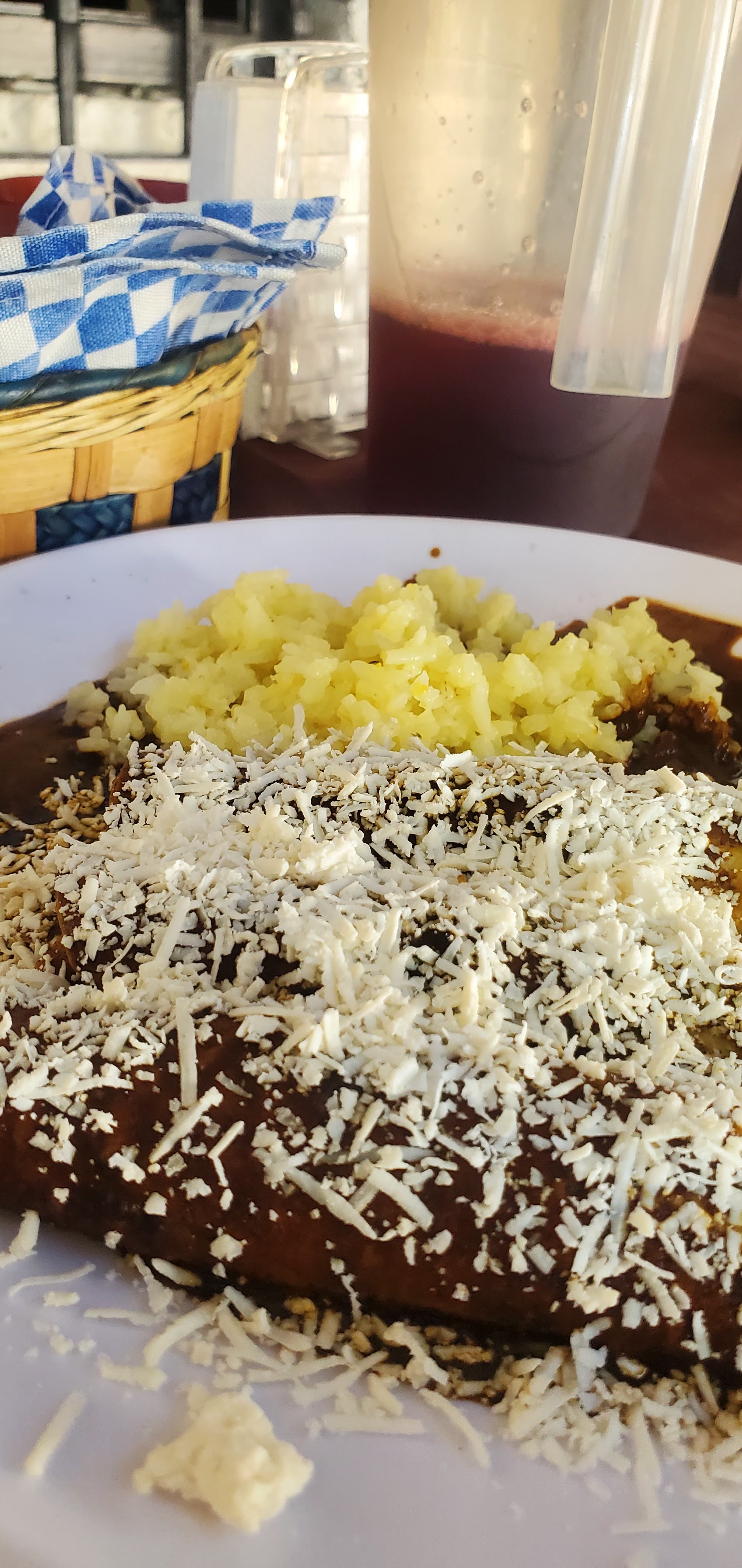 Tauro Restaurante Bar image 3