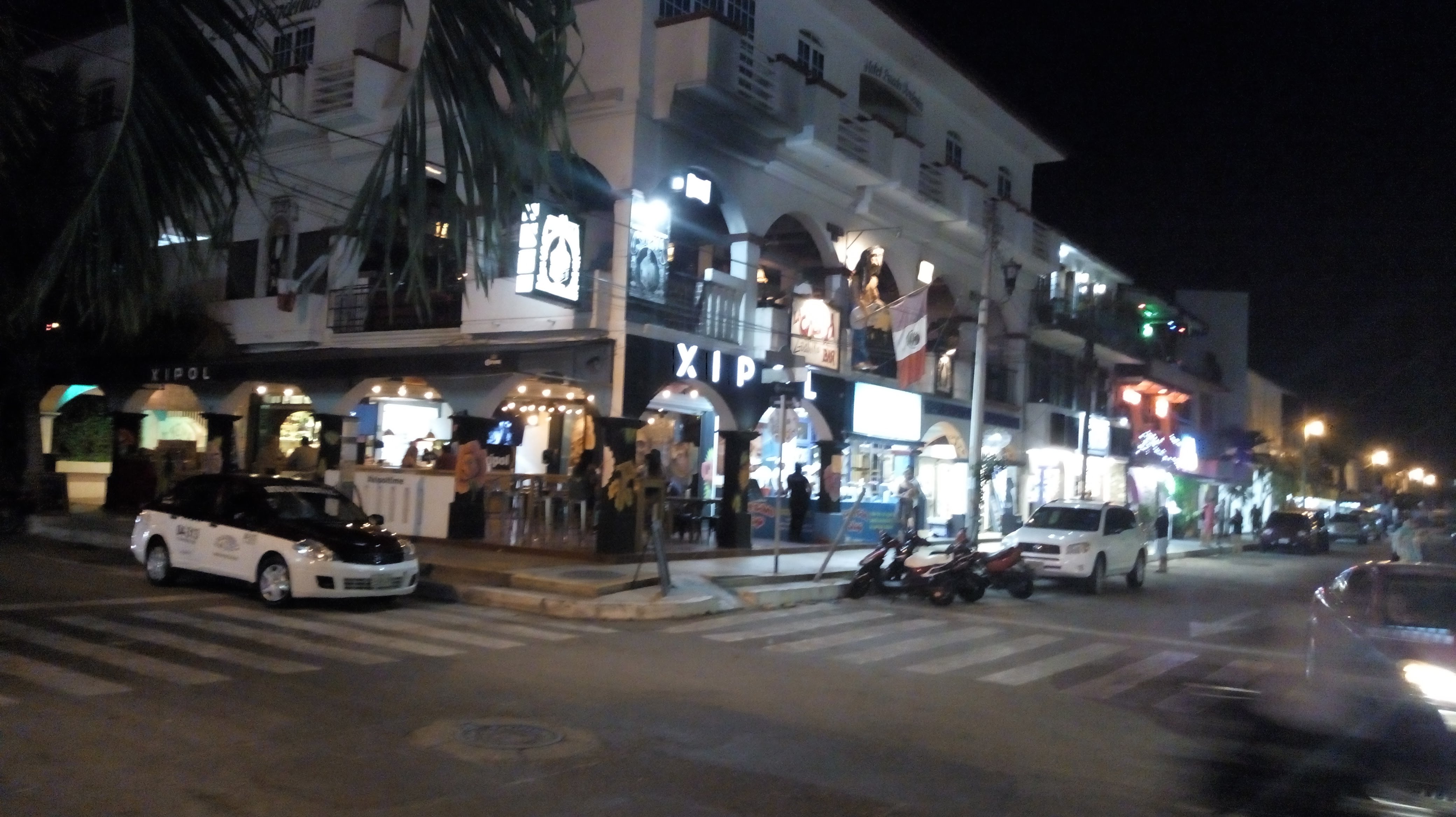 Tauro Restaurante Bar image 7