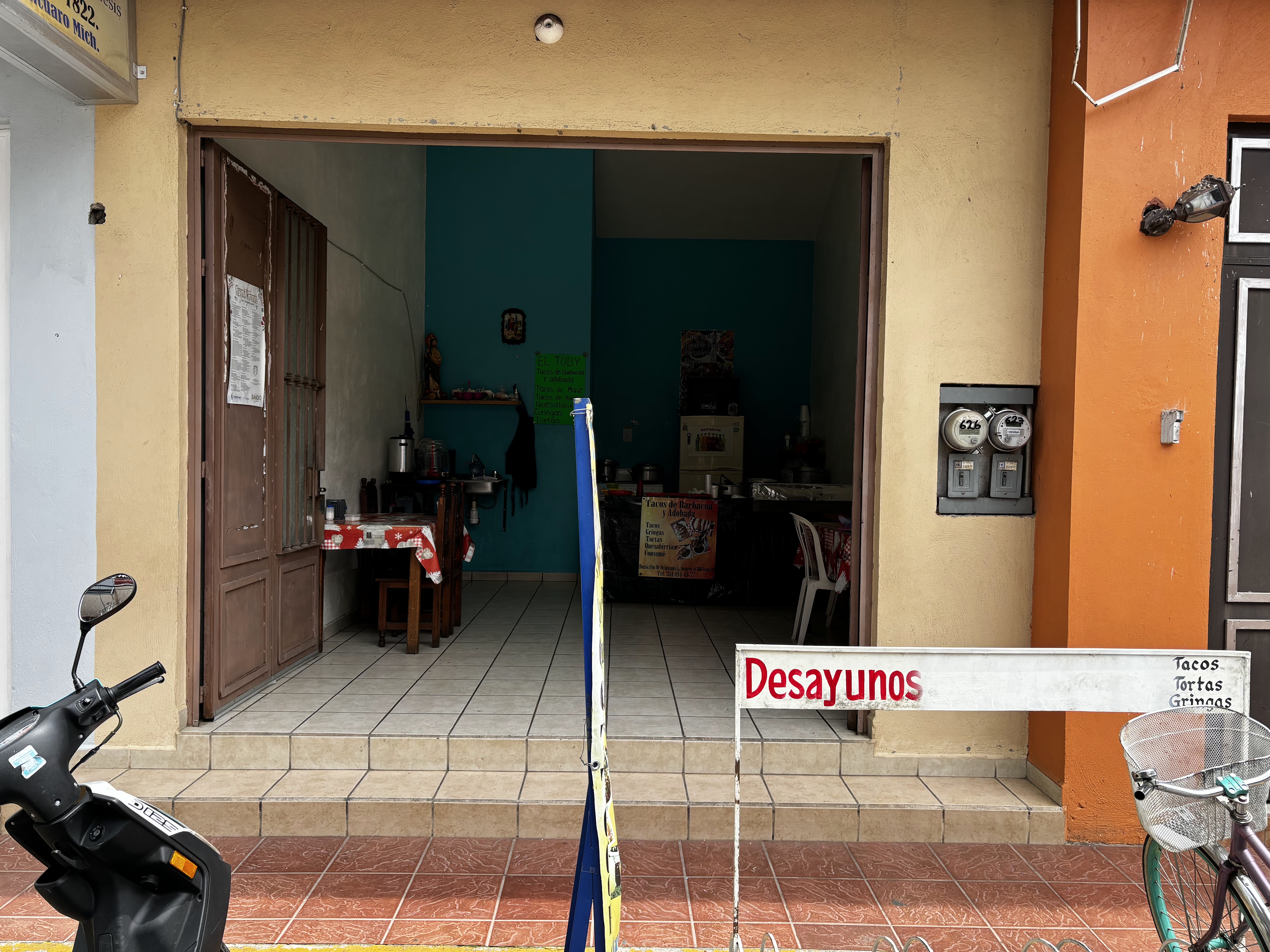 Tacos de birria el toby image 2