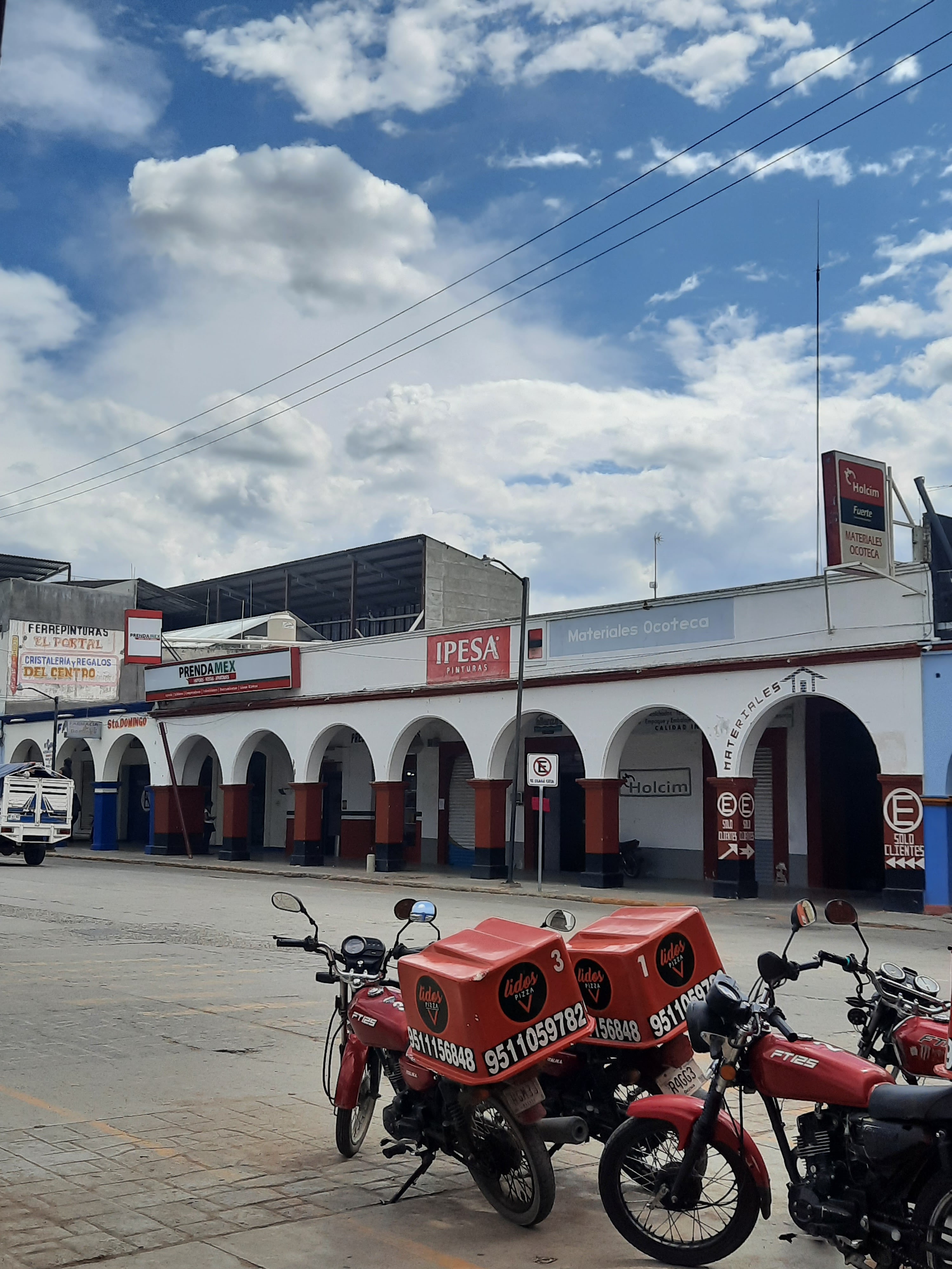 Lidos Pizza Ocotlan de Morelos image 5