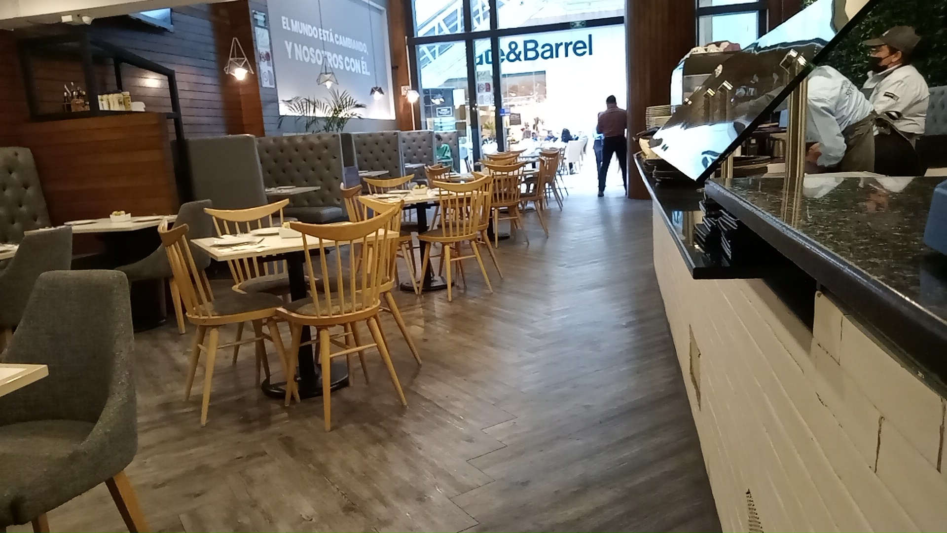 Giornale Arcos Bosques image 9