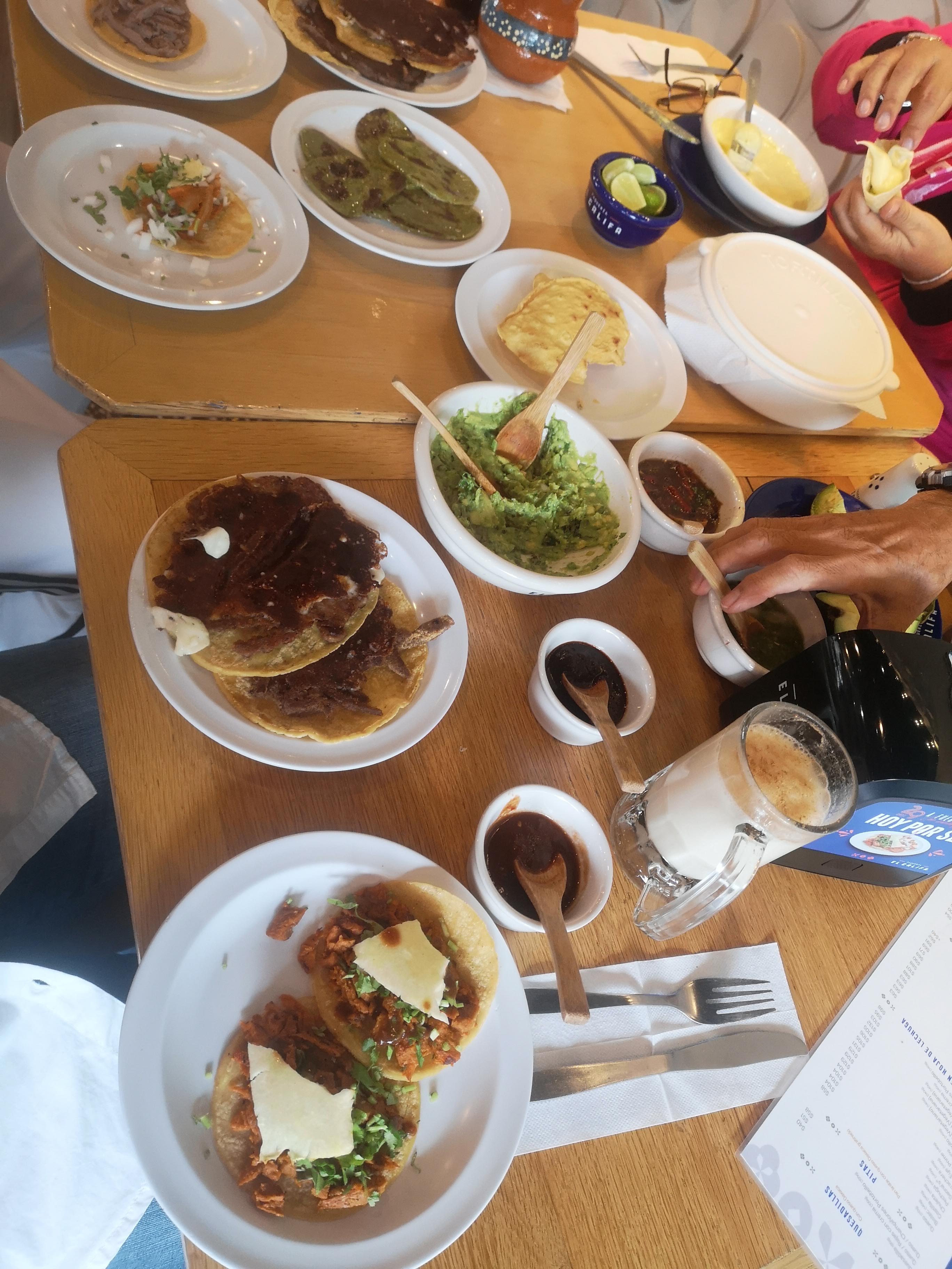 Taquería El Califa (Sucursal Santa Fe) image 6