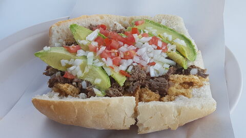 Tortas El Pichirilo image 2