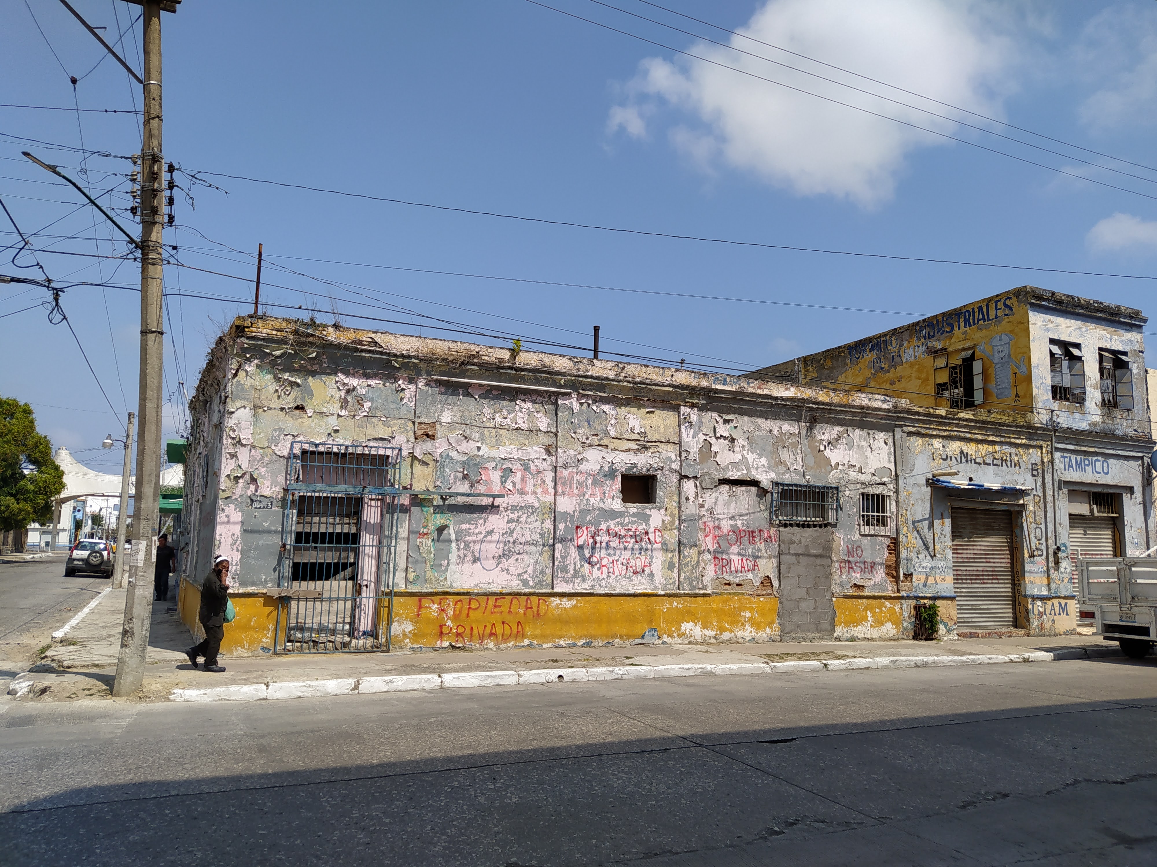 Tortas El Pichirilo image 4