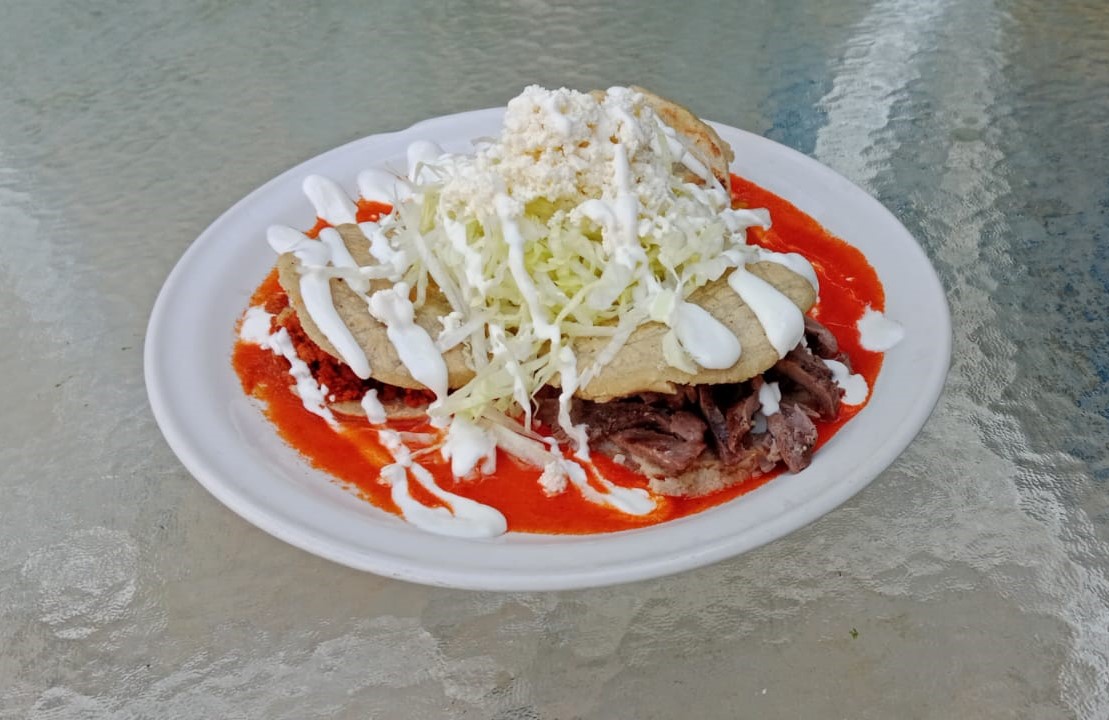 Restaurante de mariscos y carnes Pueblo Viejo image 5