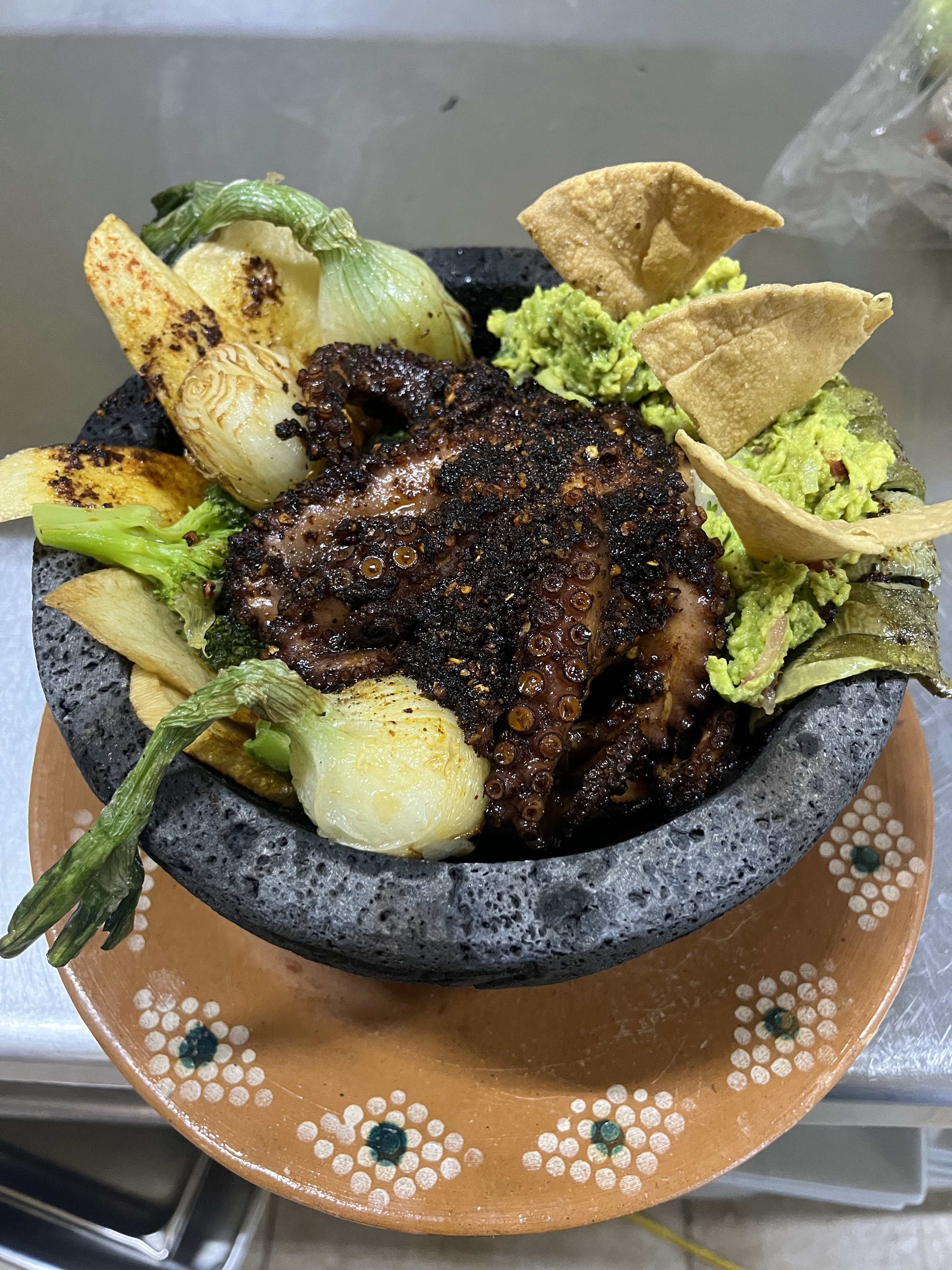 Restaurante de Mariscos y Carnes "El Mirador" image 1