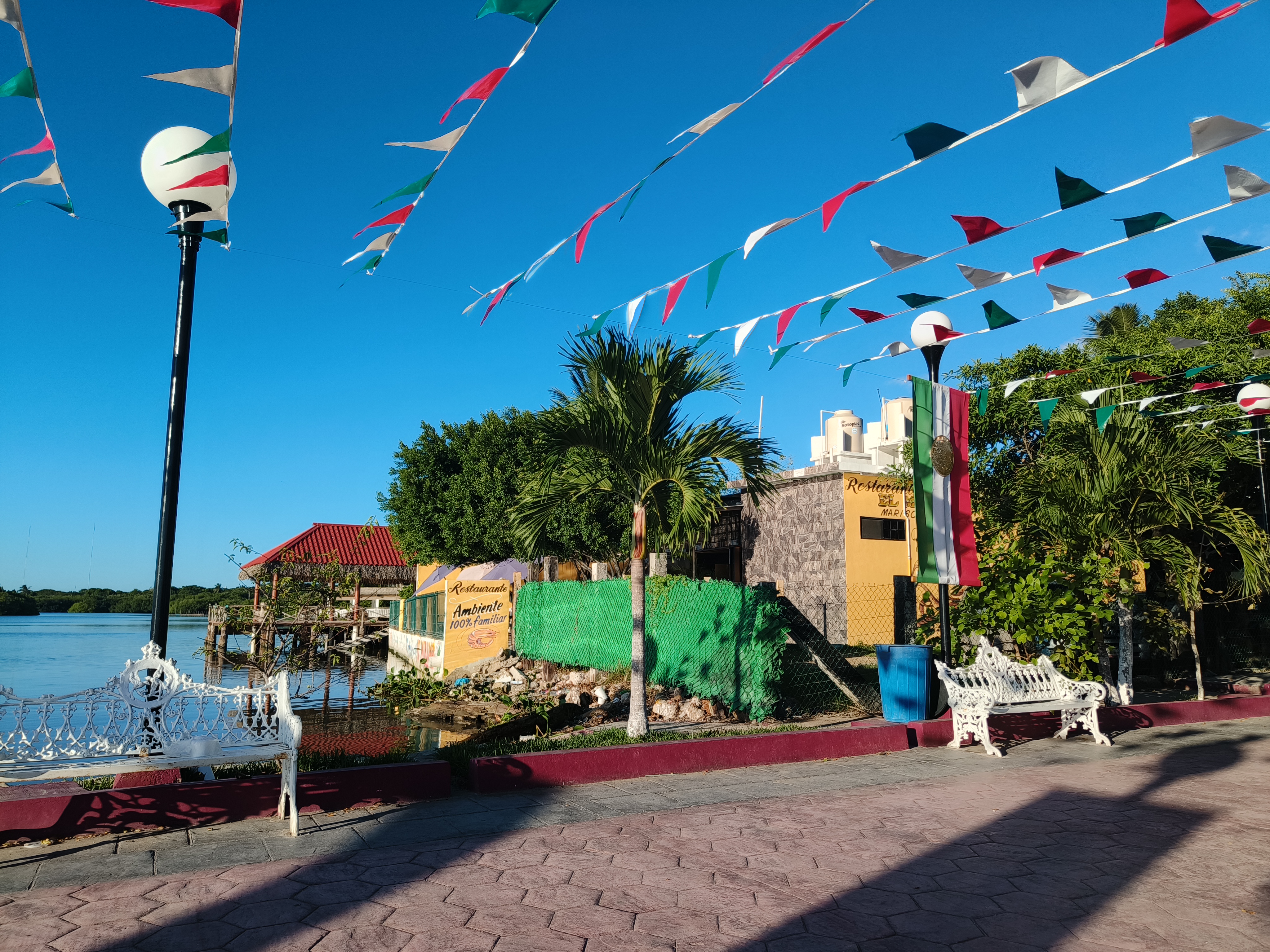 Restaurante de Mariscos y Carnes "El Mirador" image 9