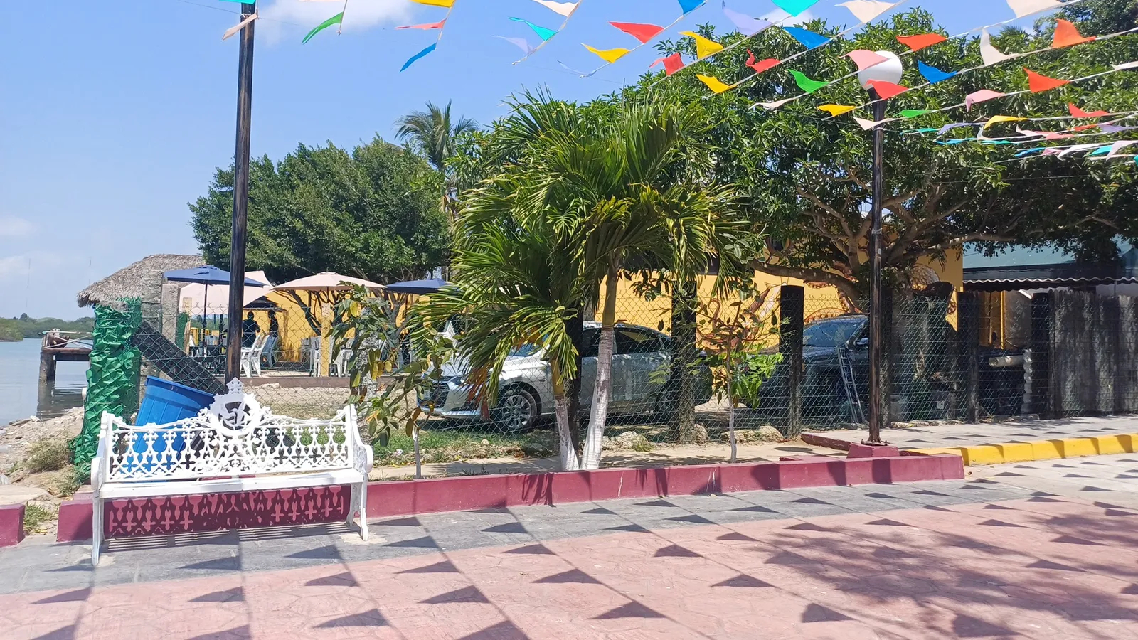 Restaurante de Mariscos y Carnes "El Mirador" image 10