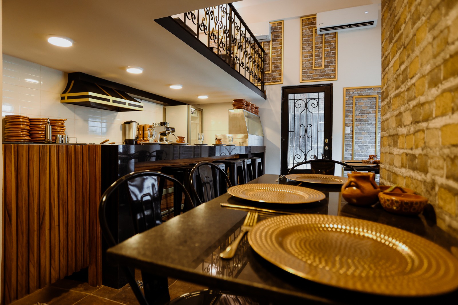 Christ Roi Café / Restaurante image 3