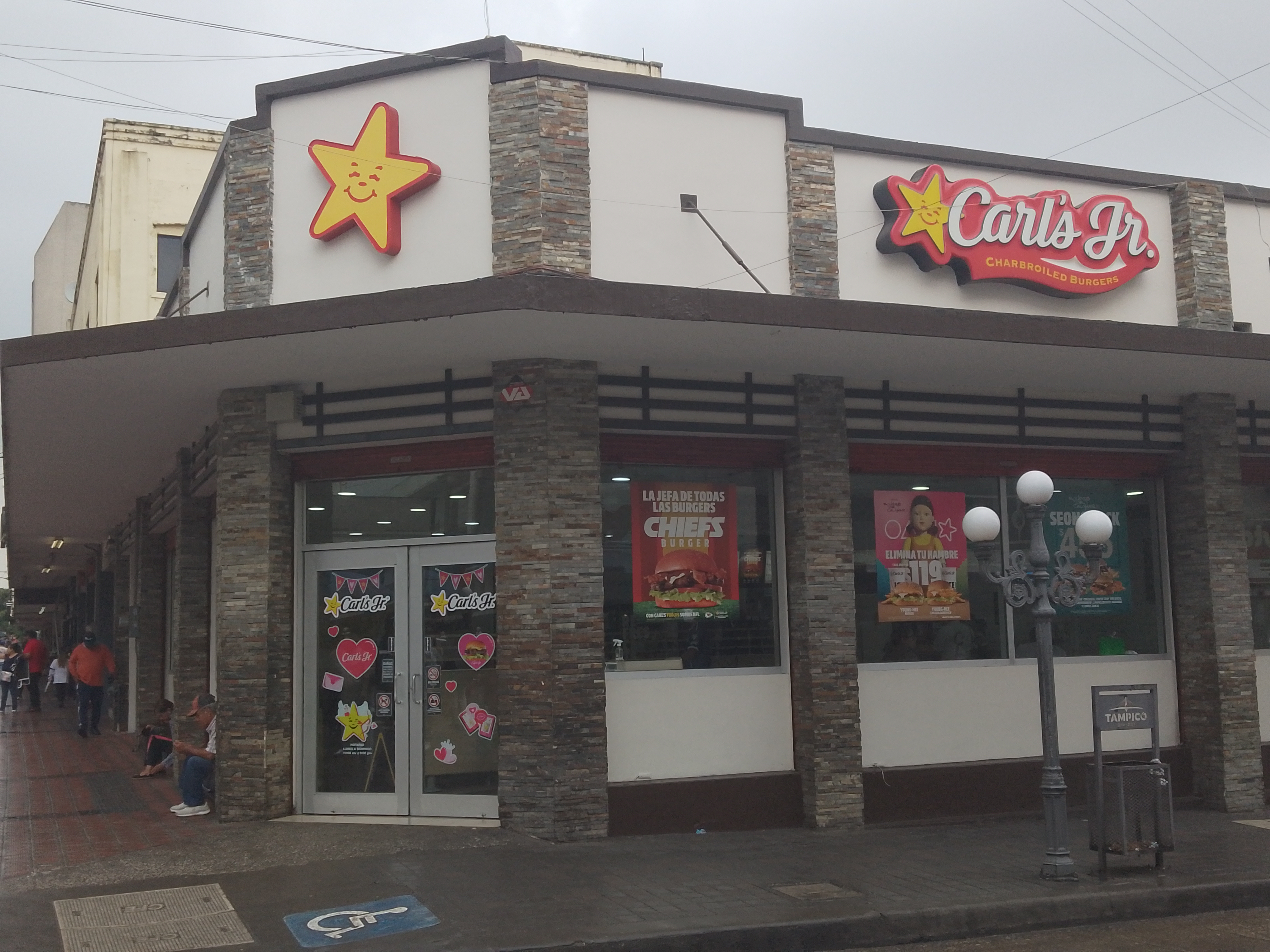 Carl's Jr. image 5