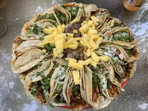 Taquería pomposo image 1