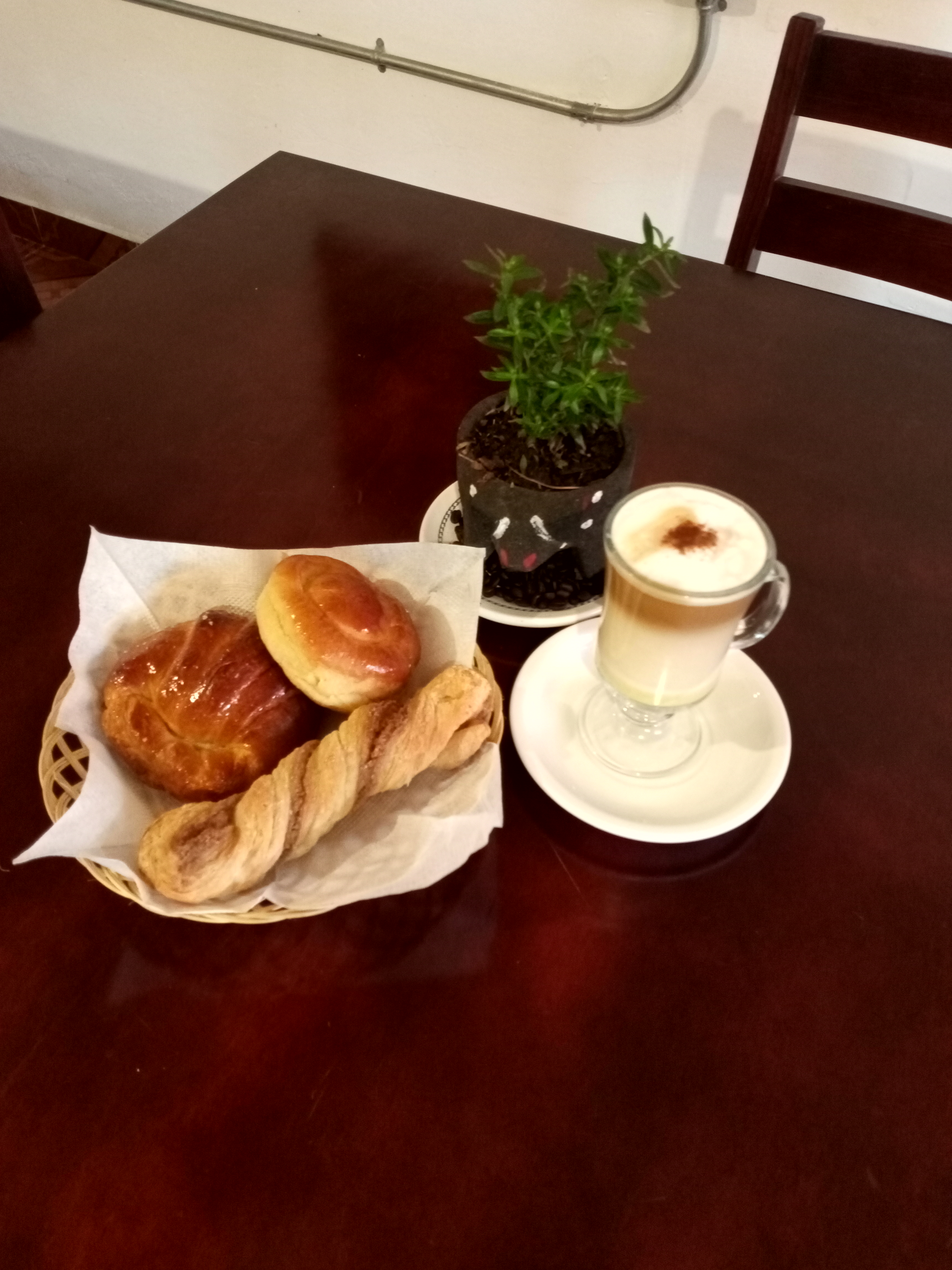 Cafetería Los Farolitos image 1