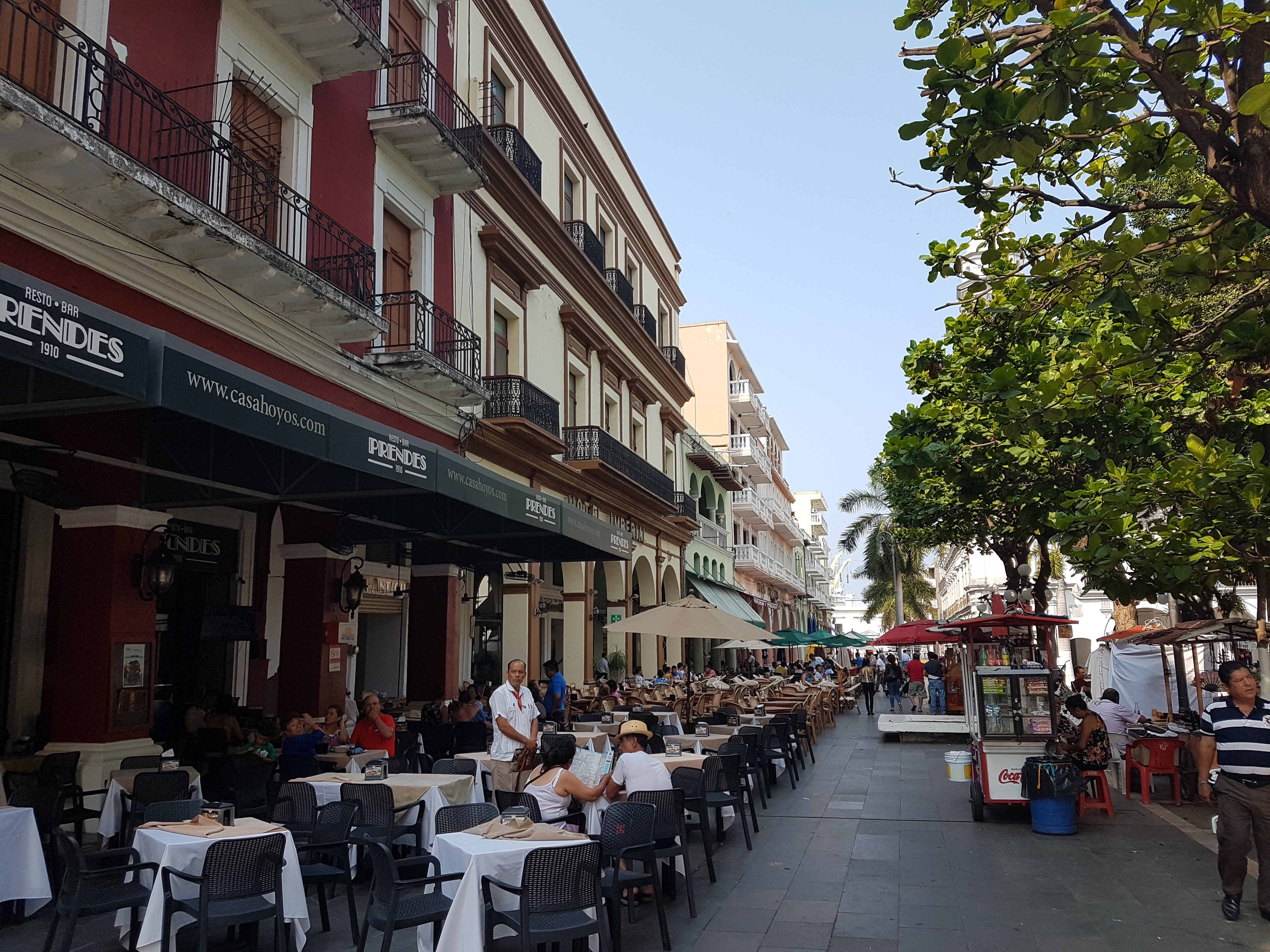 Bar "El Estribo" image 1