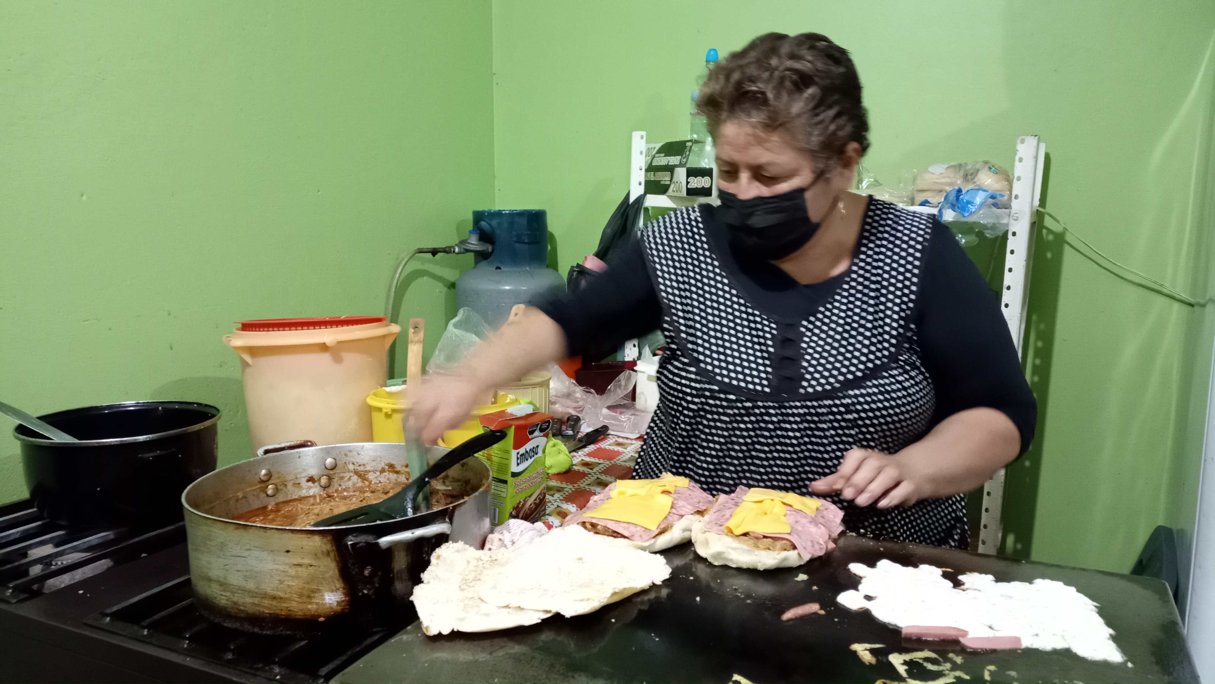 Loncheria Eli image 2