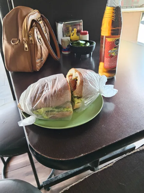 LONCHES DON VICK image 5