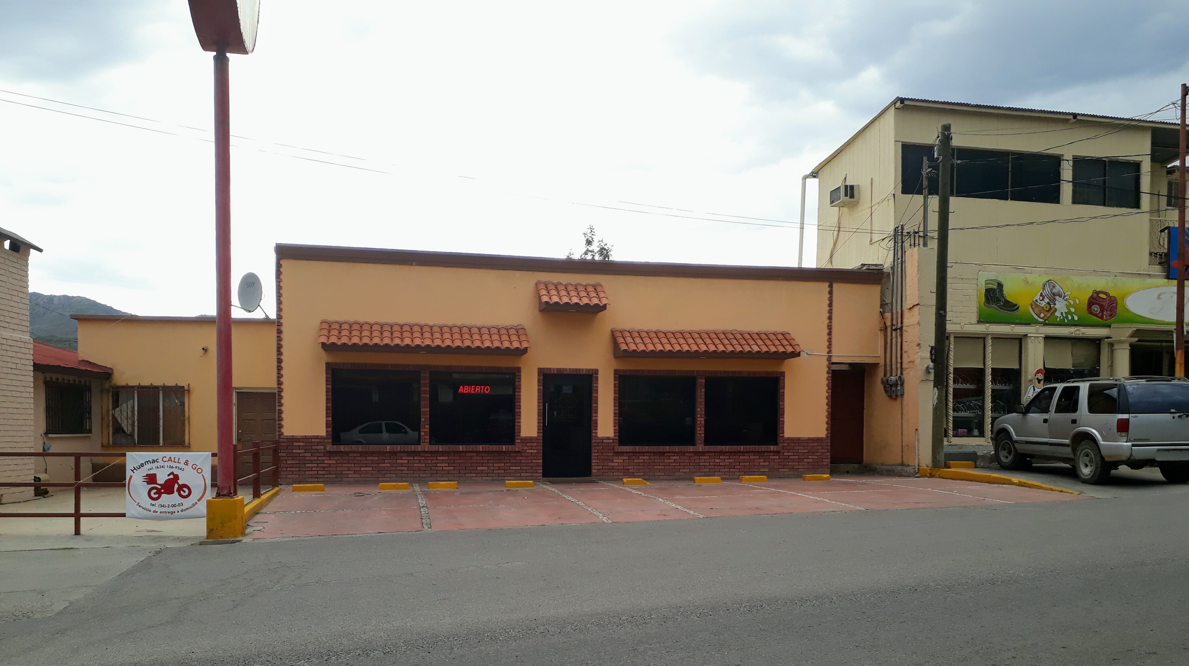 Rock Pizza And Salads image 4