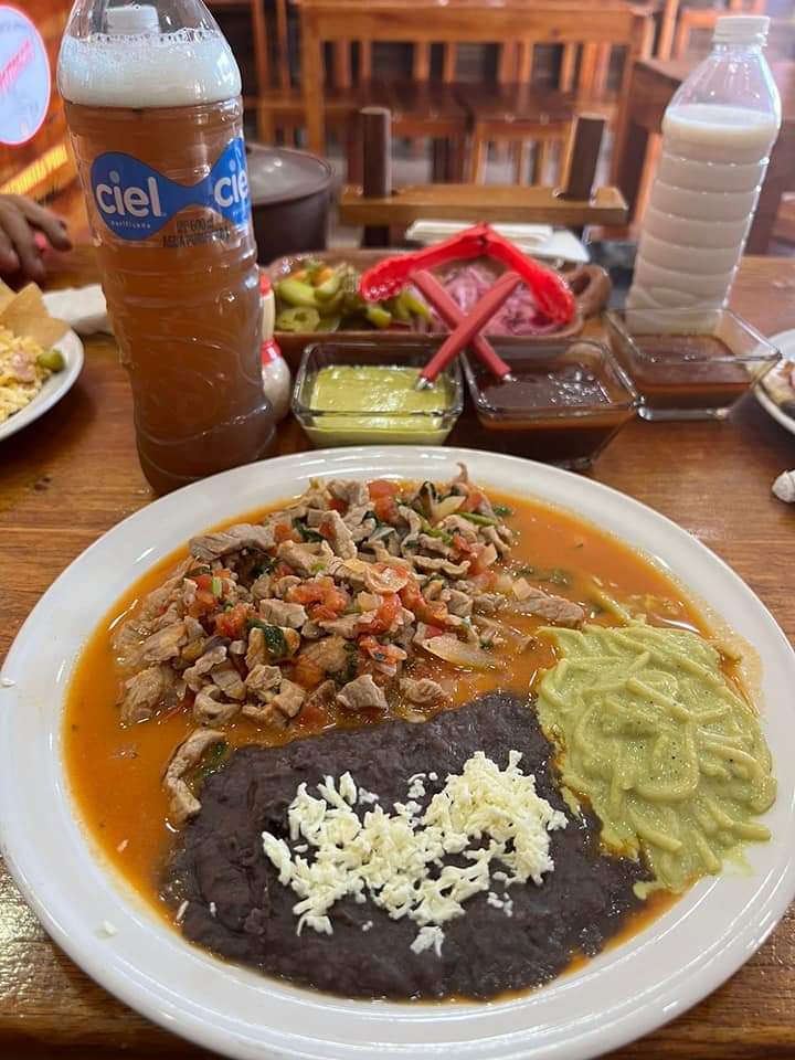 EL PORTONCITO Cochinita Pibil y algo más... image 9