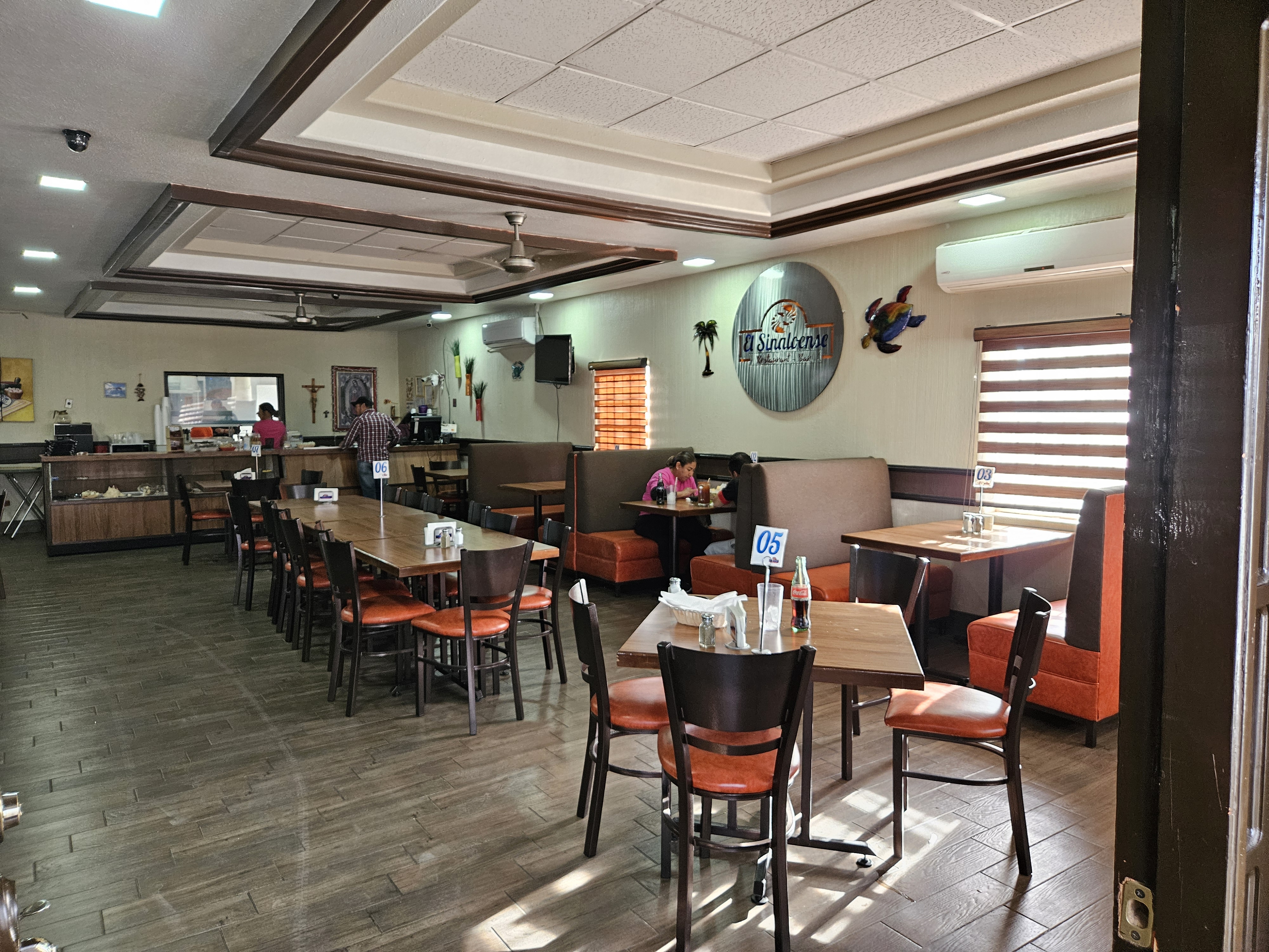 El Sinaloense image 5