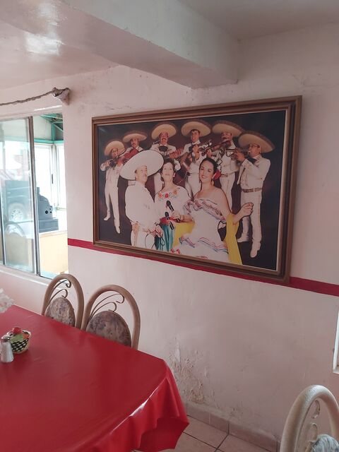 Mariscos Lolo image 2