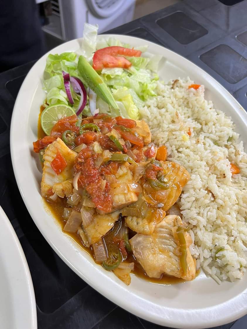 MARISCOS LAS PLEBES image 9