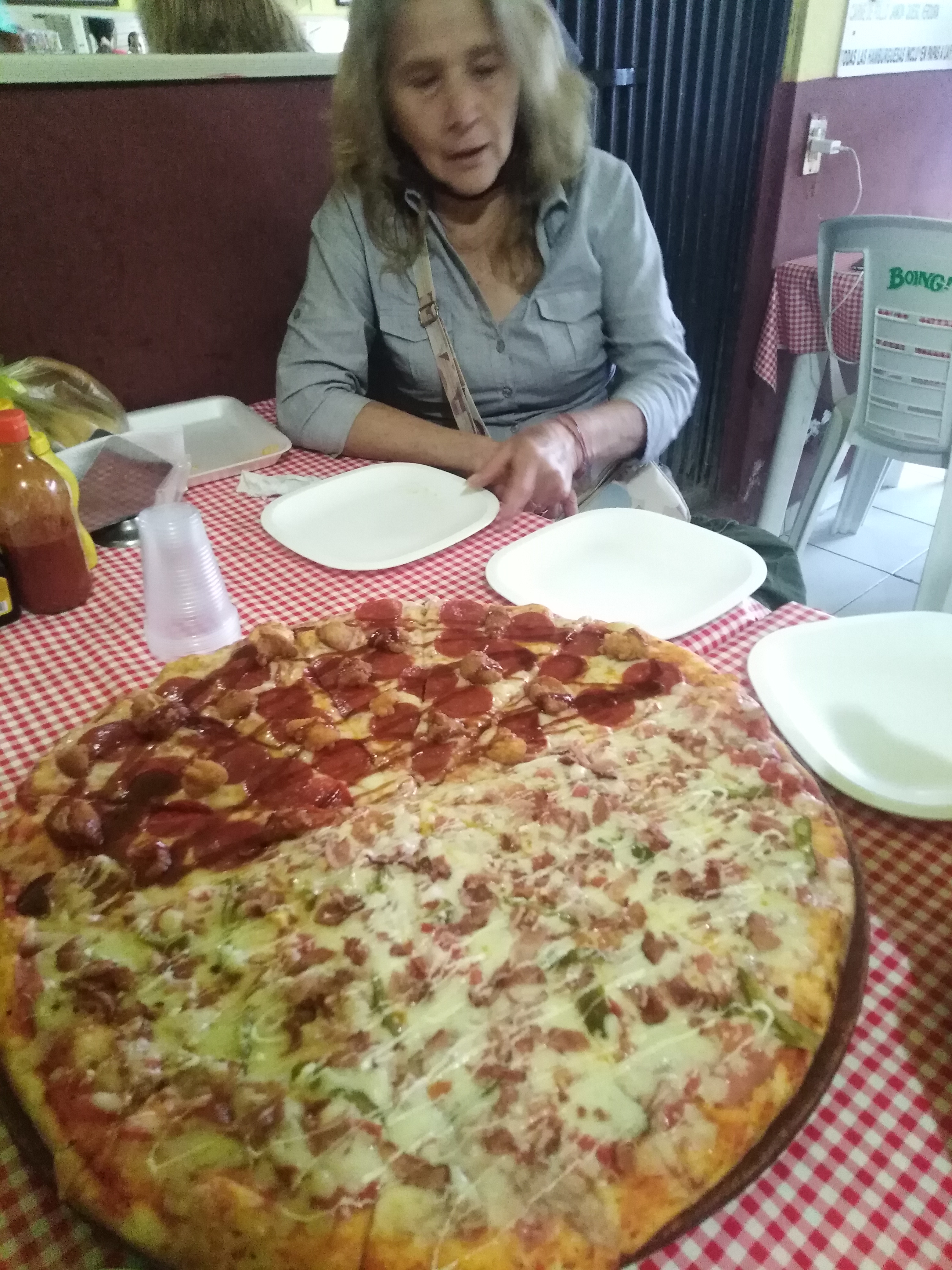 Pepe's pizza image 6