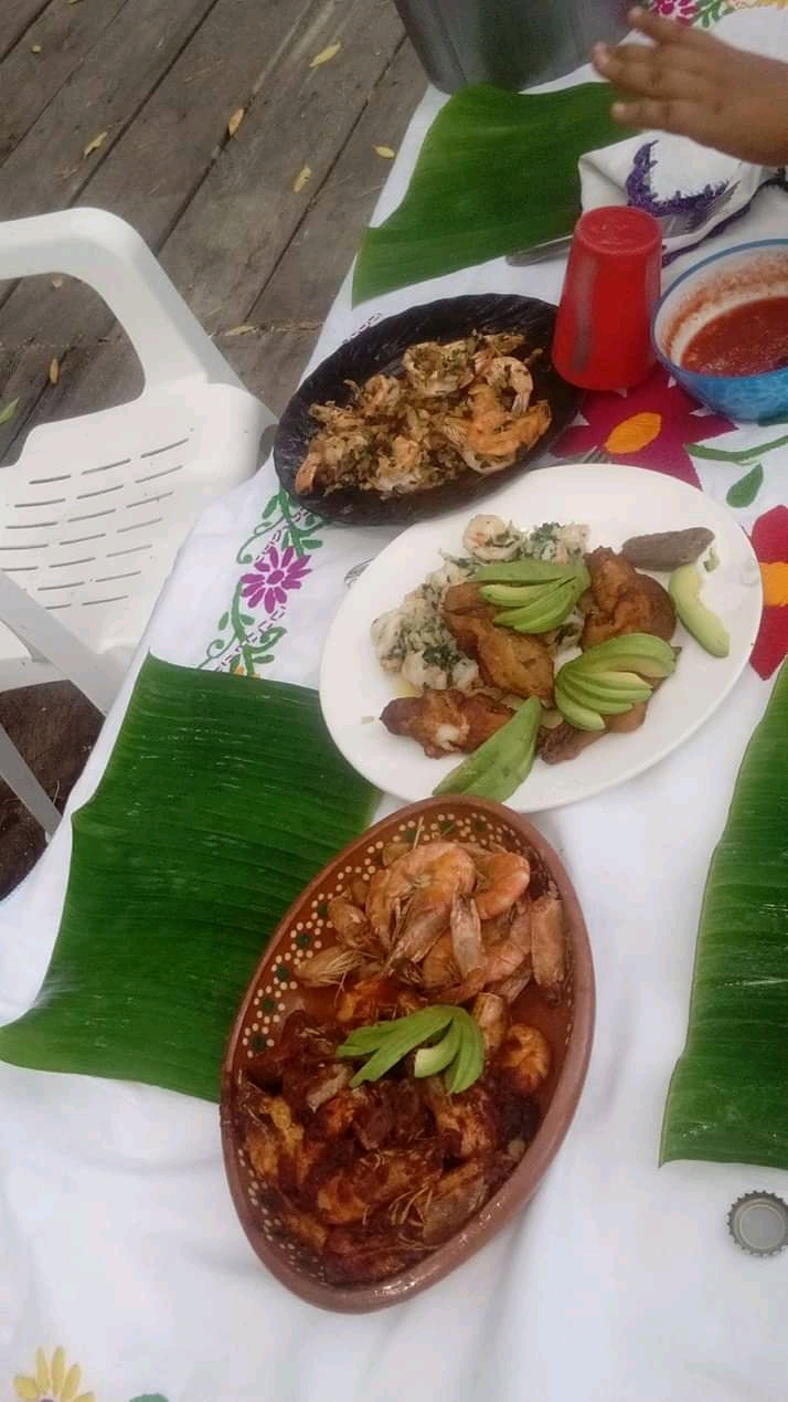 Restaurante los manglares image 3