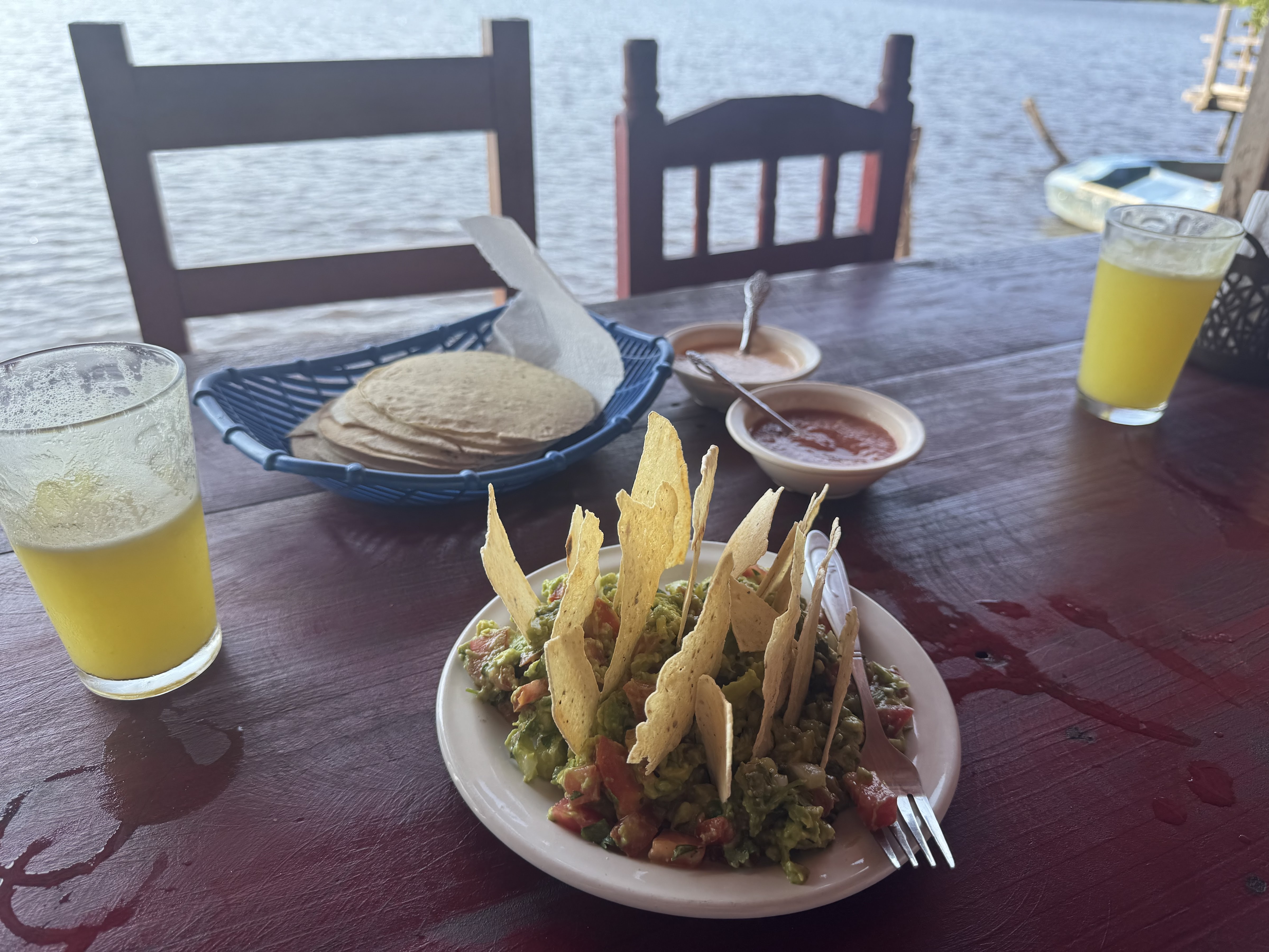 Restaurante los manglares image 4