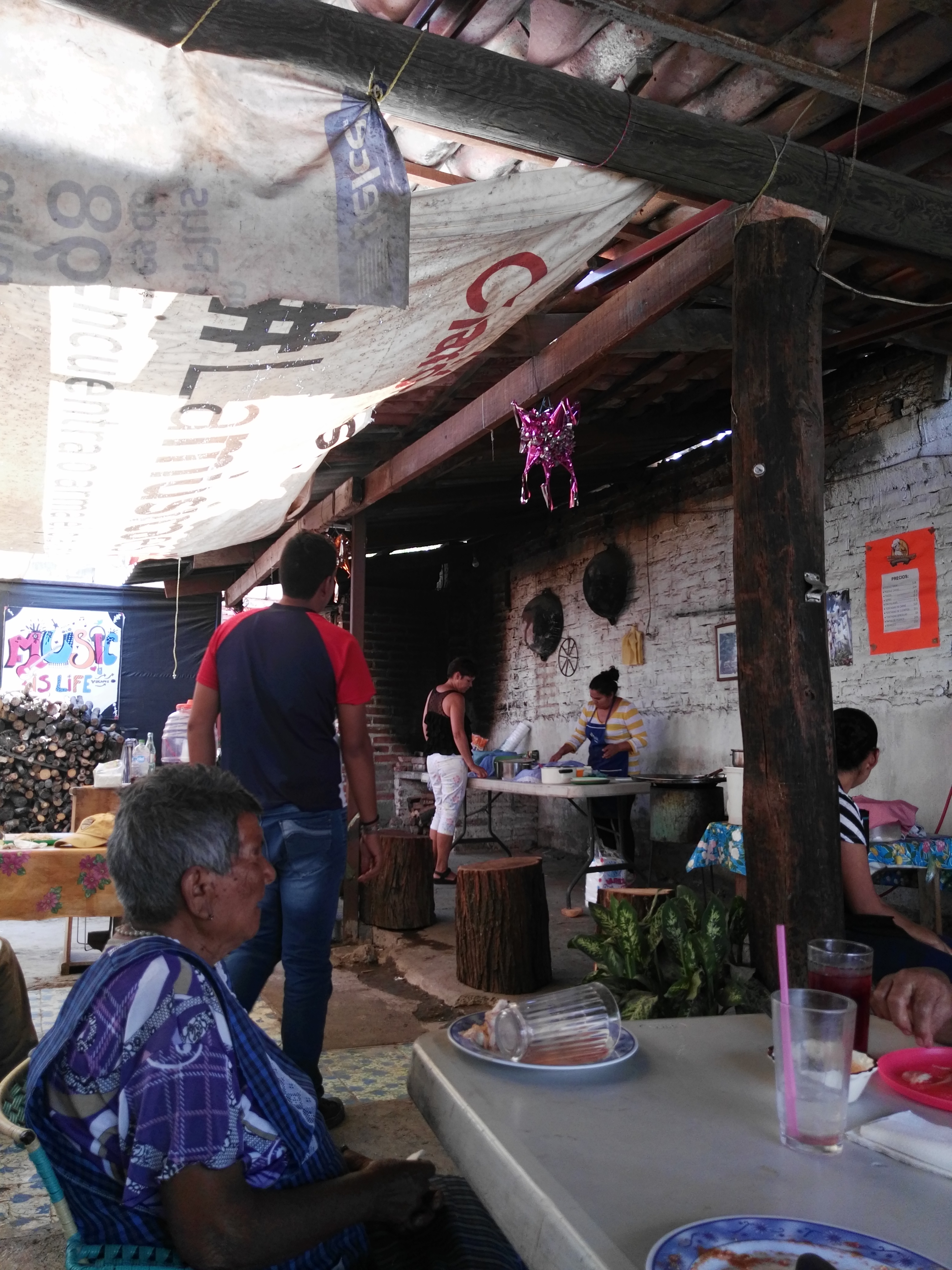 Cenaduria Cuca image 2