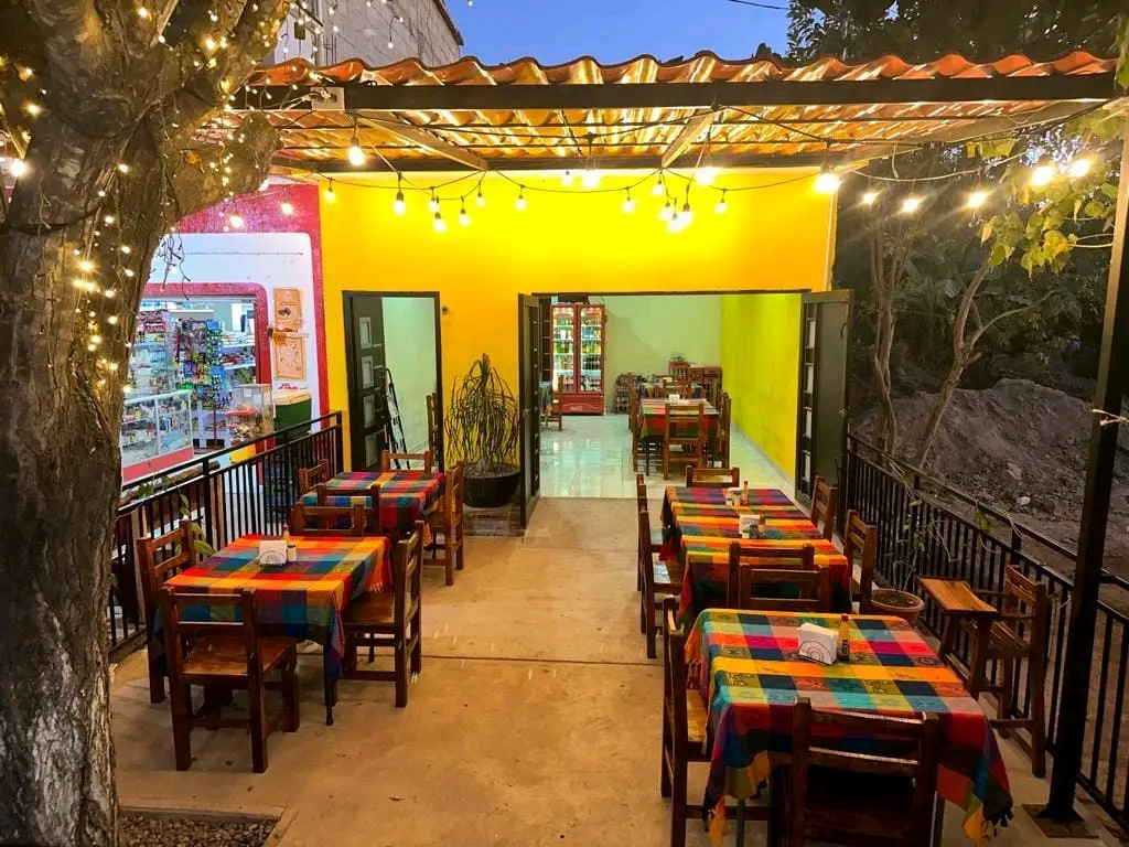 Las Delicias Cenaduría image 3