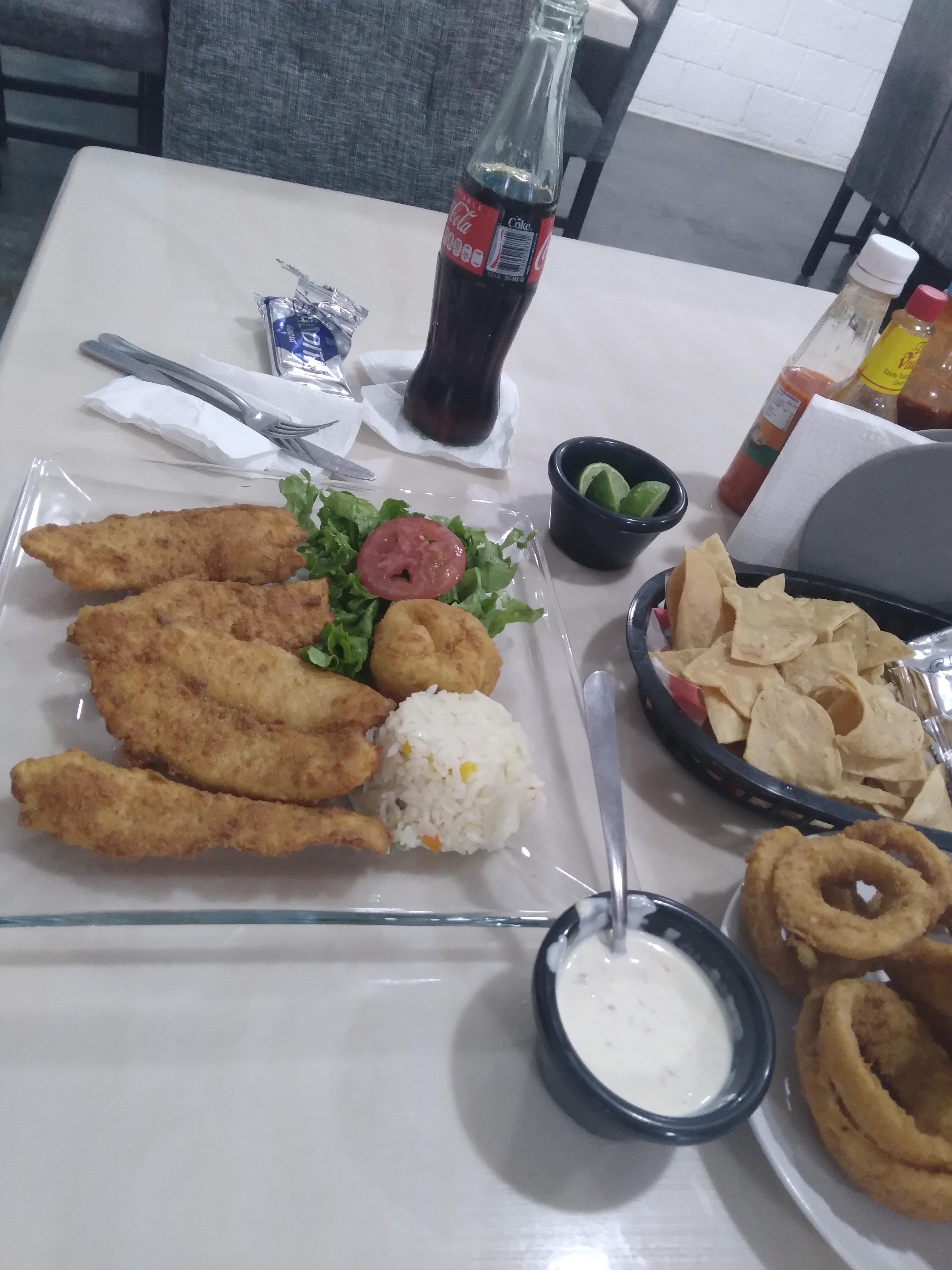 Mariscos Atenea image 2