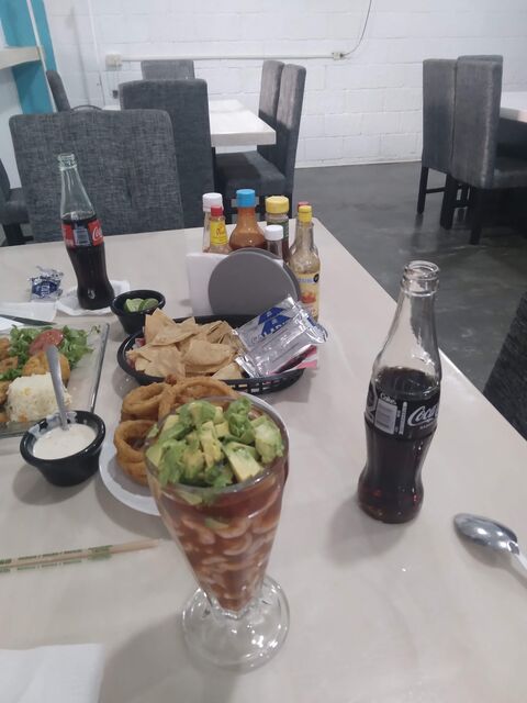 Mariscos Atenea image 3