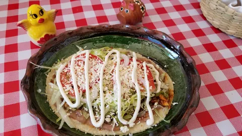 Las Alvarado image 2