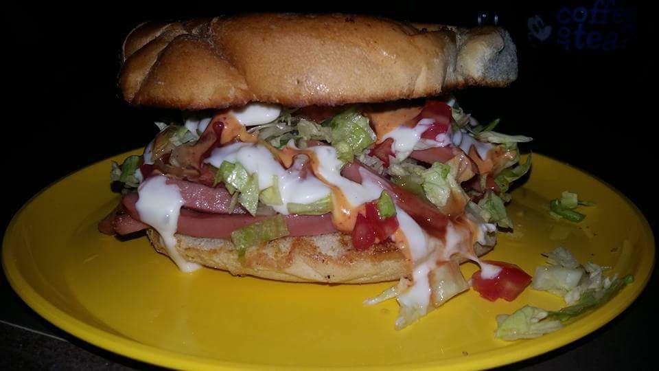 Hamburguesas & Burroguesas Mario's image 2