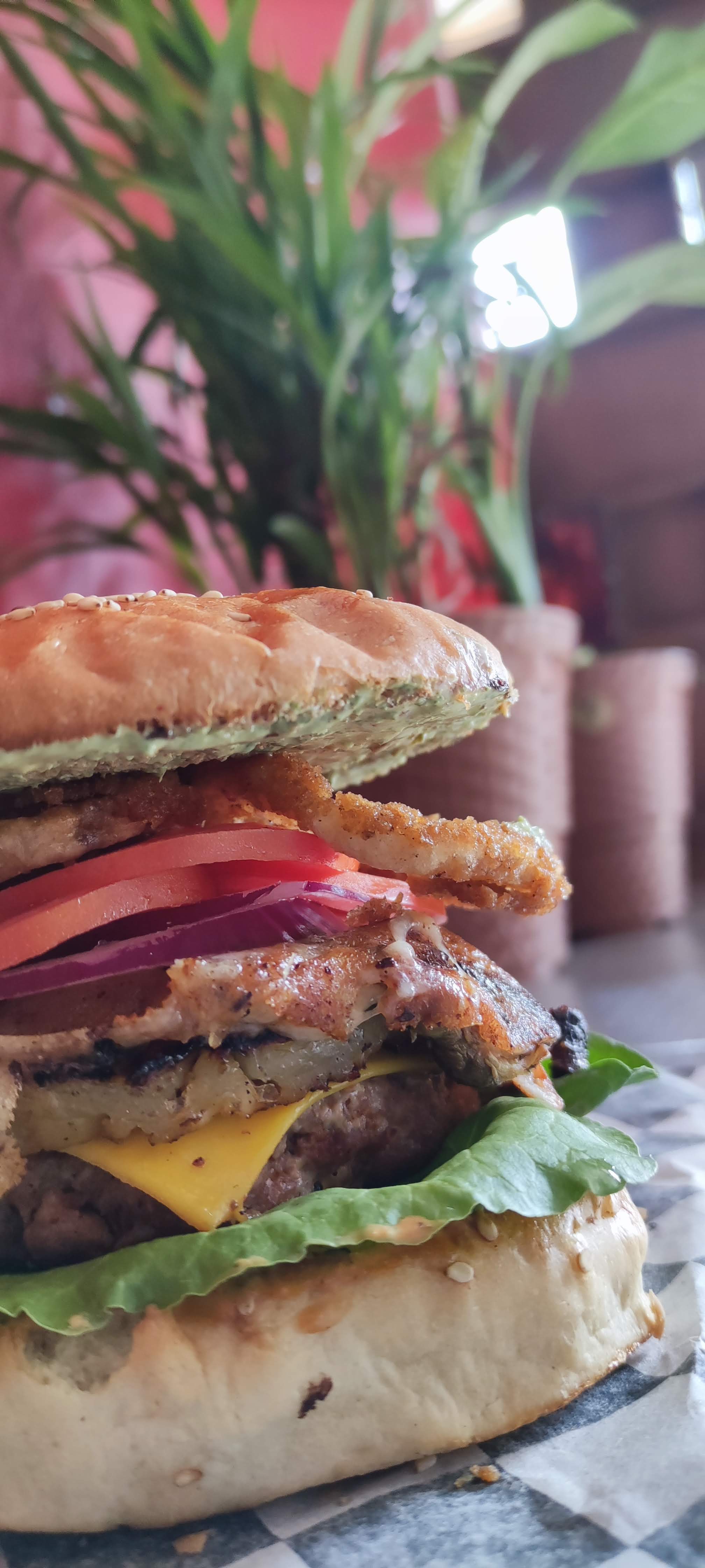 Jabalí Burger & Drinks image 4