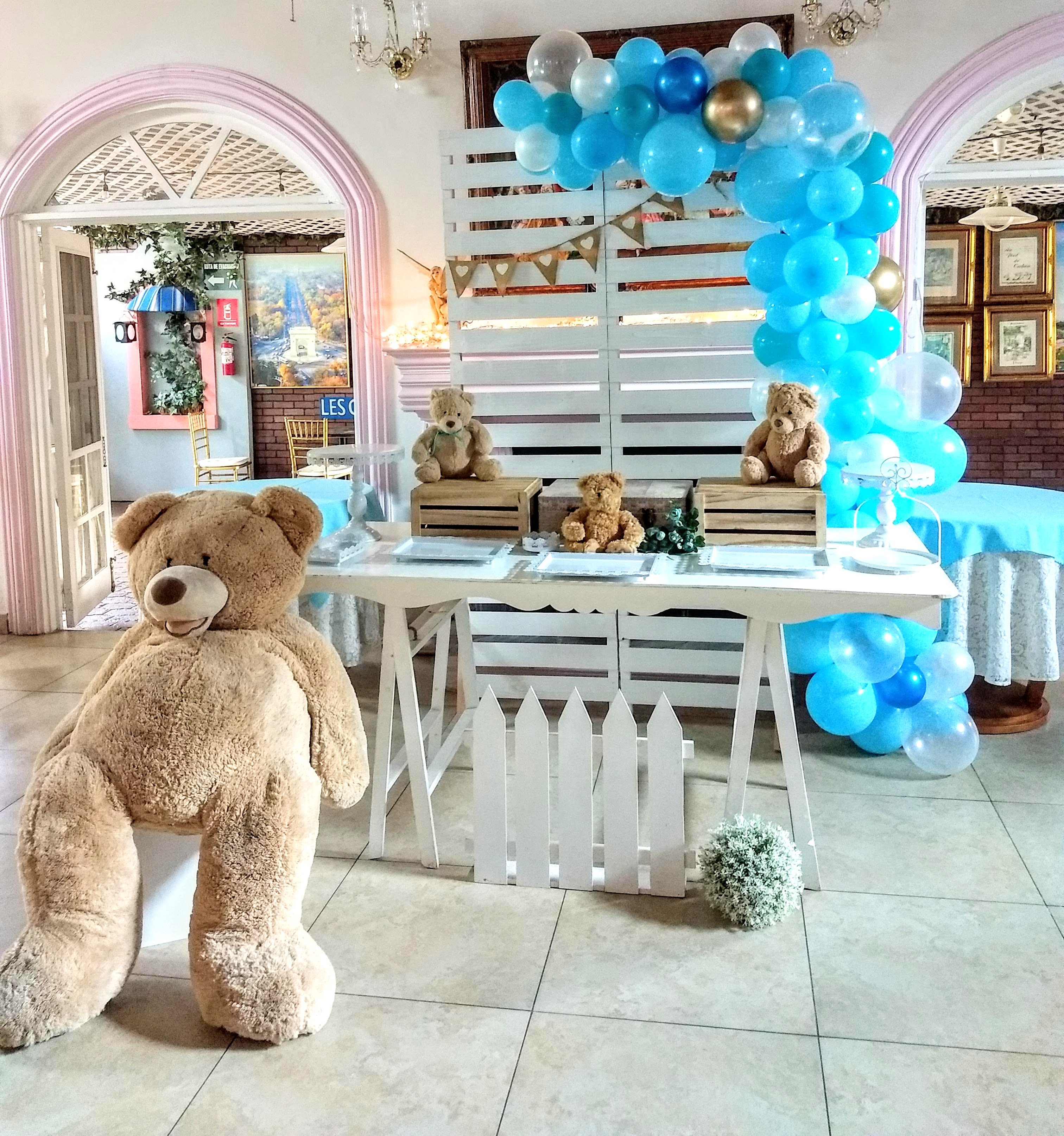 Casino Royal Restaurant image 3