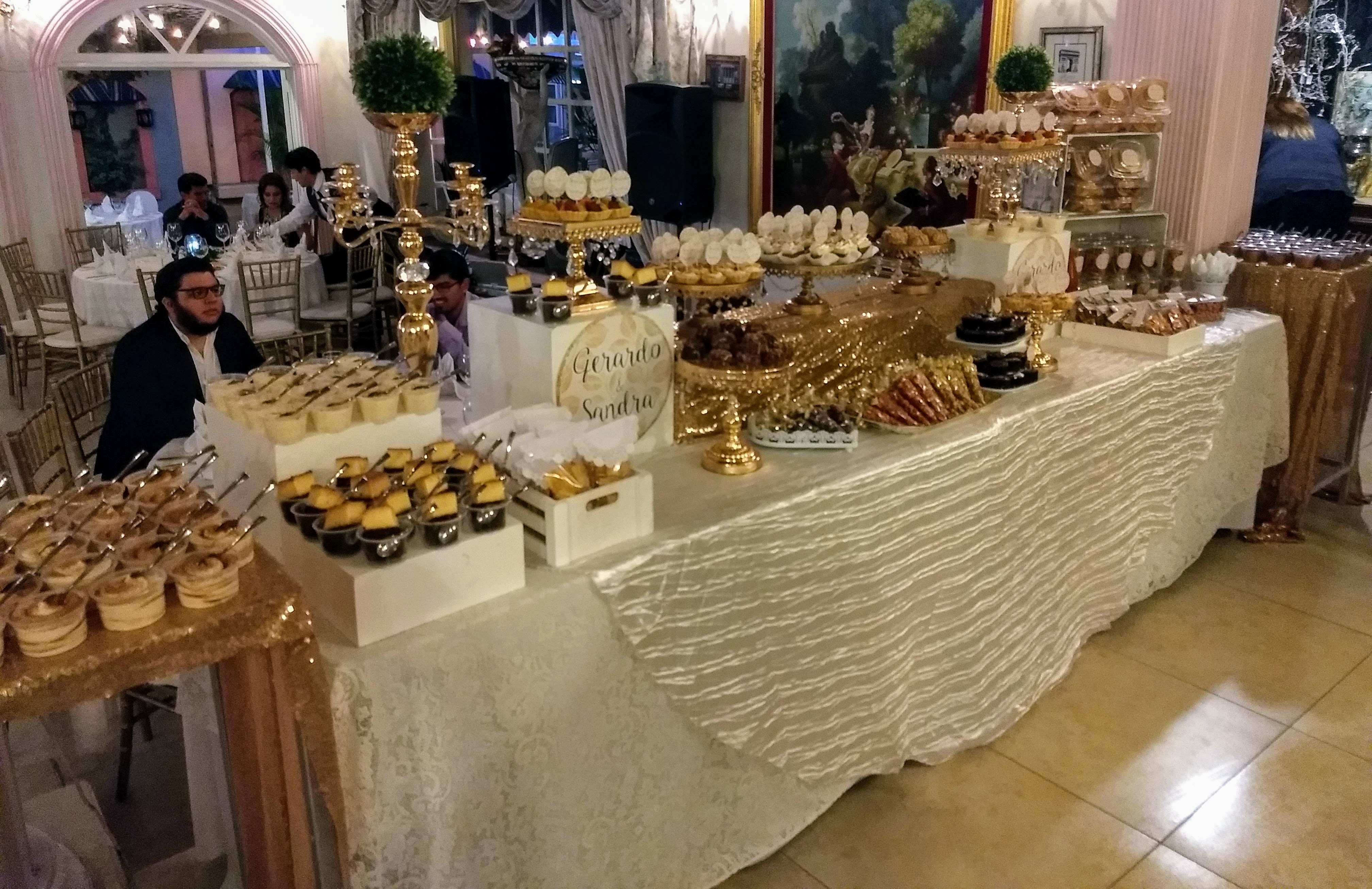 Casino Royal Restaurant image 7