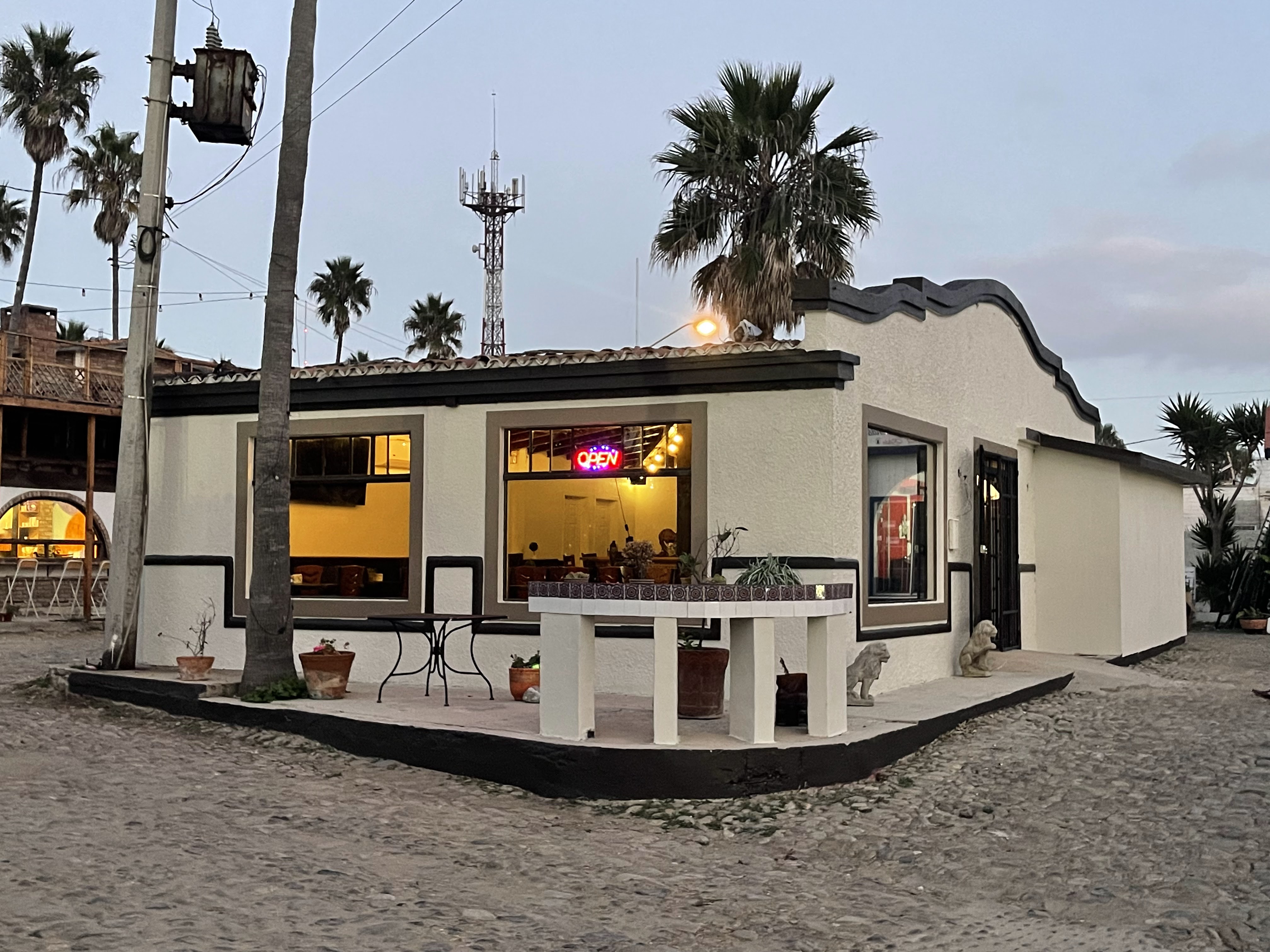 Kilometro 22 TapRoom & Restaurant image 1