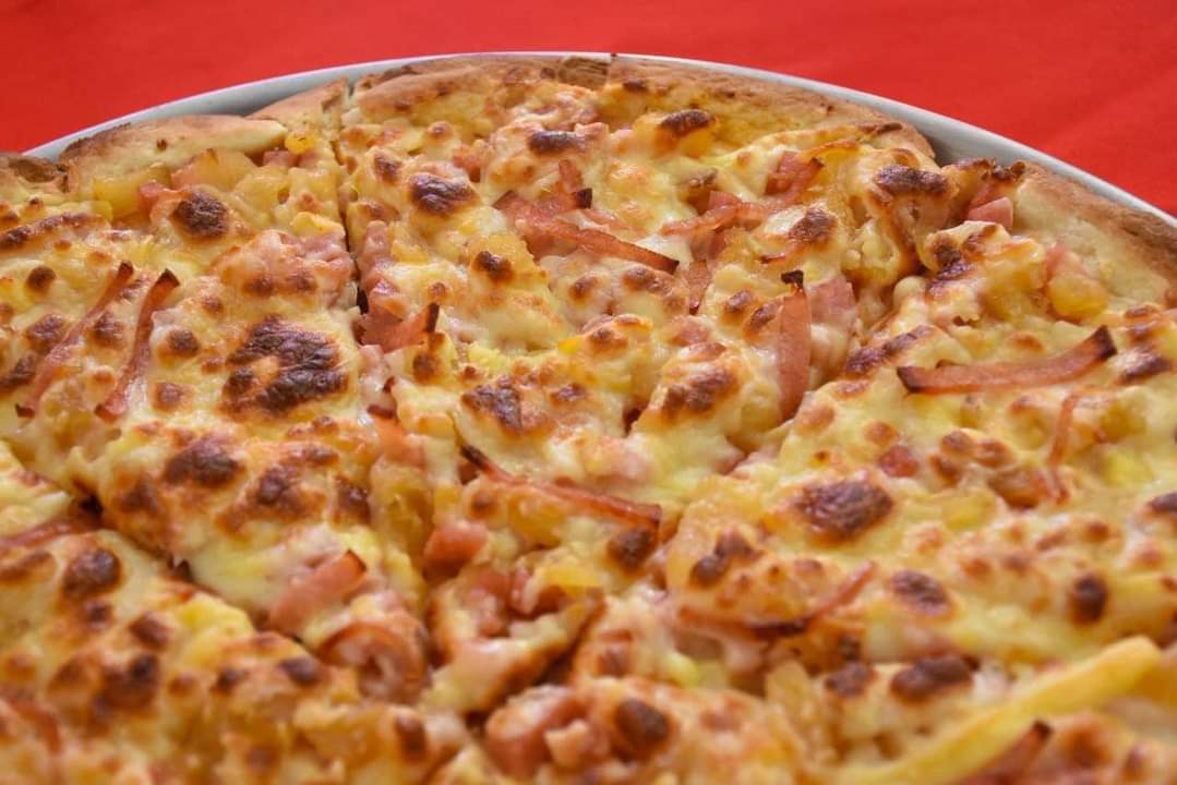 Dely's pizza image 2