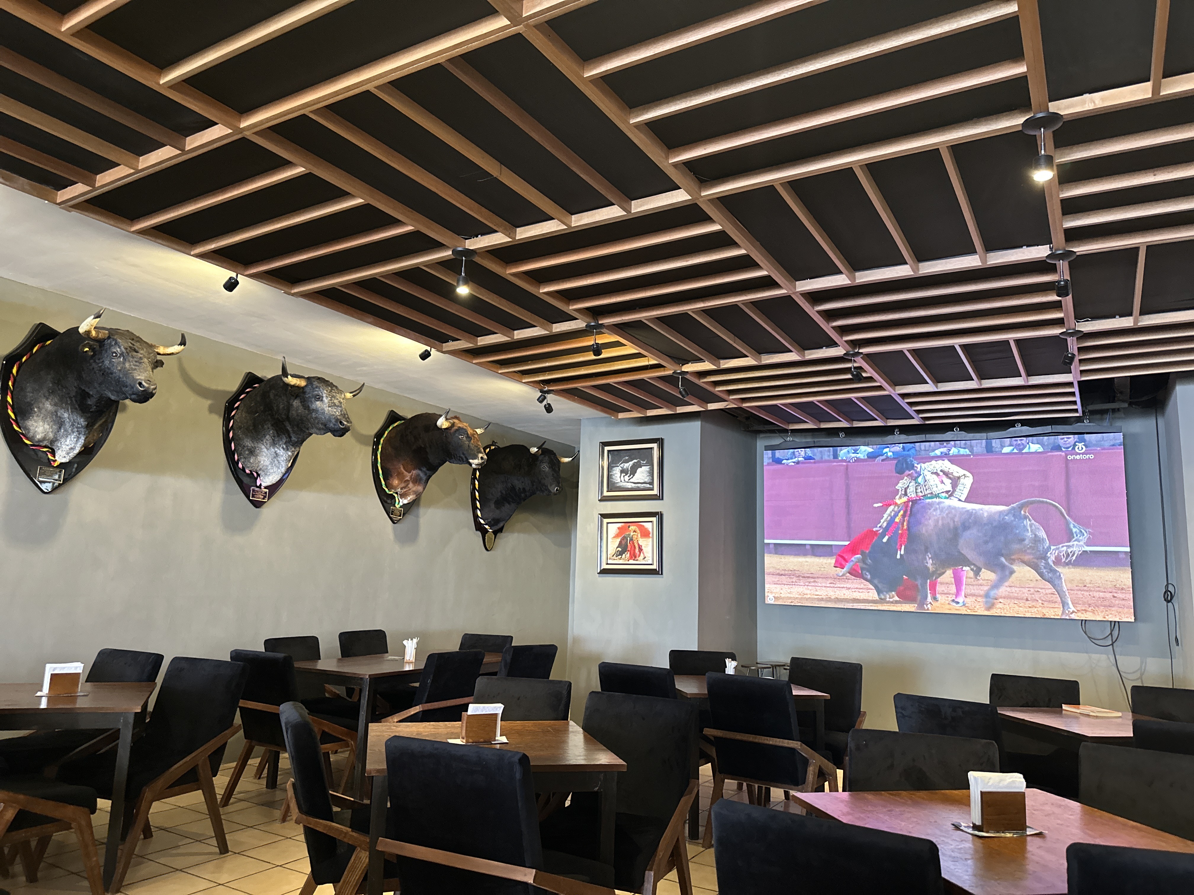 Mundo Taurino Restaurante Suc. Plaza de Toro image 3