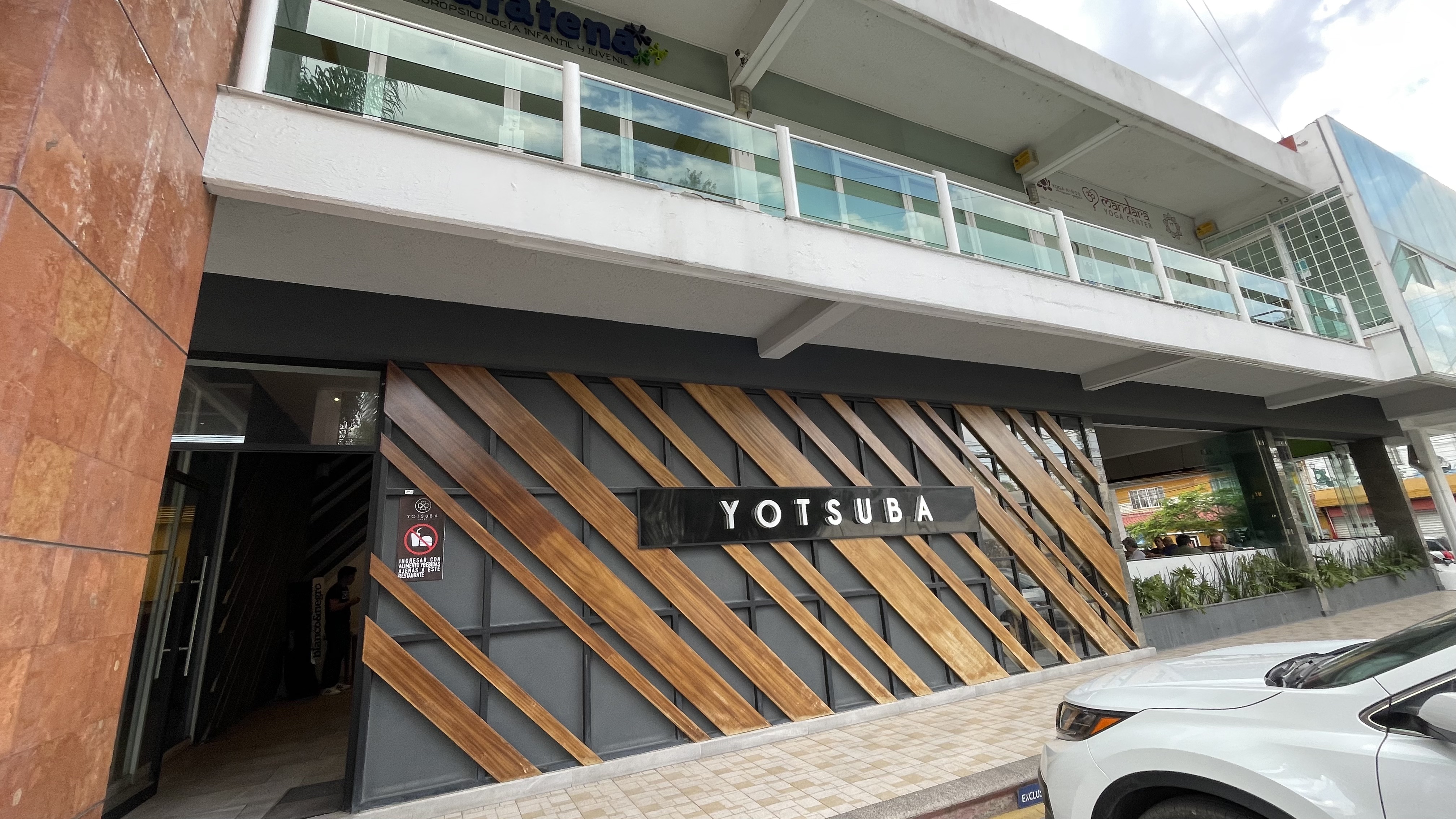 Yotsuba Sushi Norte image 1