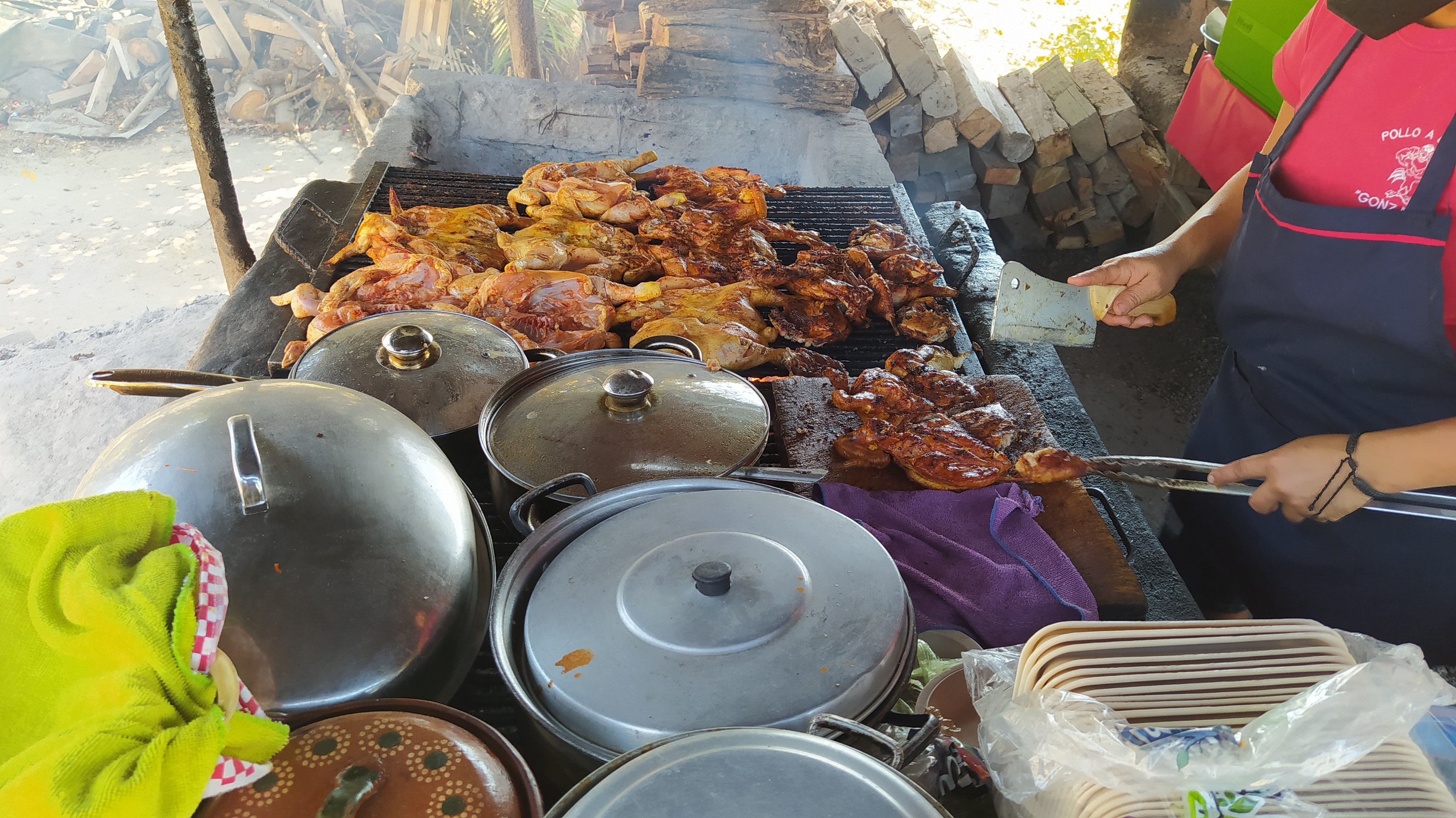 Pollos a la Leña González image 4